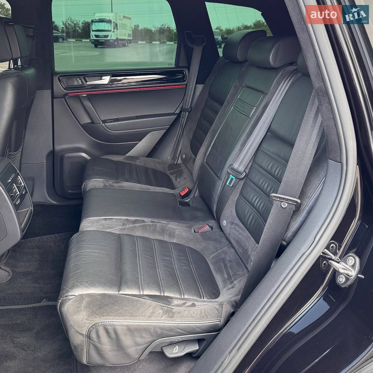 Volkswagen Touareg 2010 VIN WVGZZZ7PZBD021961 фото оголошення 37 з 52