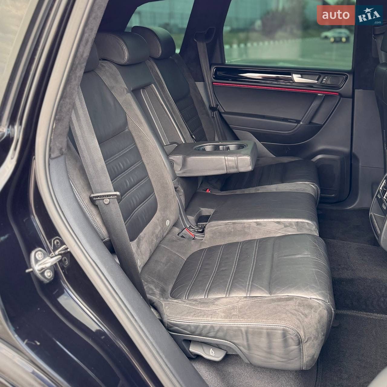 Volkswagen Touareg 2010 VIN WVGZZZ7PZBD021961 фото оголошення 40 з 52