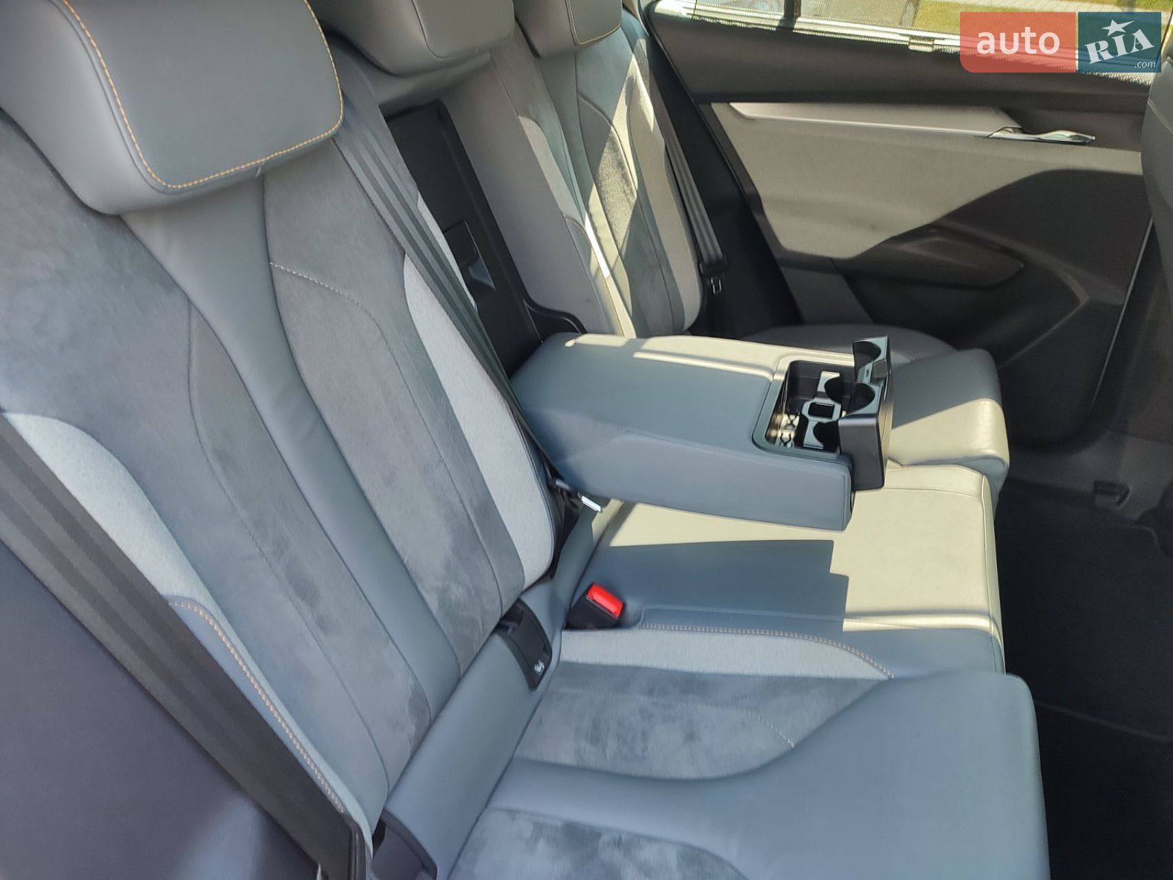 Skoda Enyaq iV 2021 VIN TMBJC7NY2MF017016 фото оголошення 17 з 39