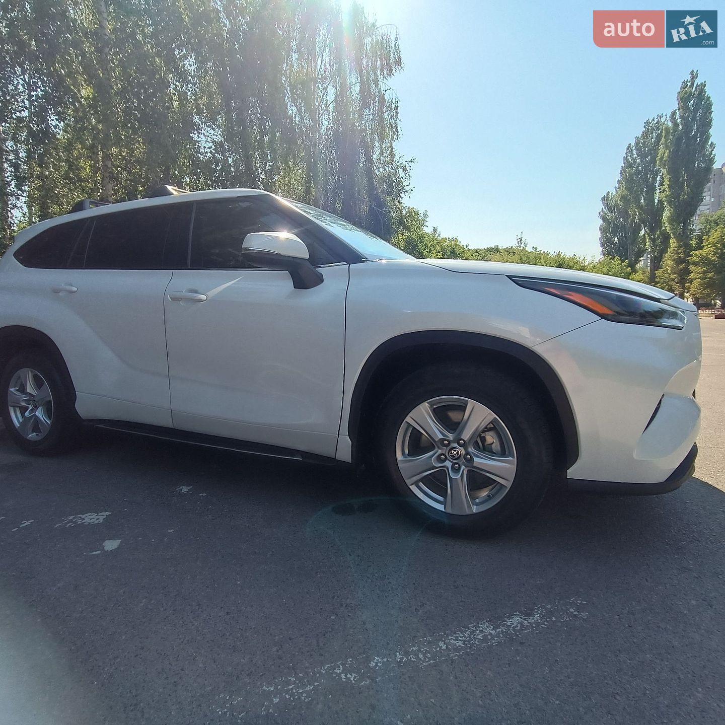 Toyota Highlander 2022 VIN 5TDZARAH0NS517350 фото оголошення 15 з 59