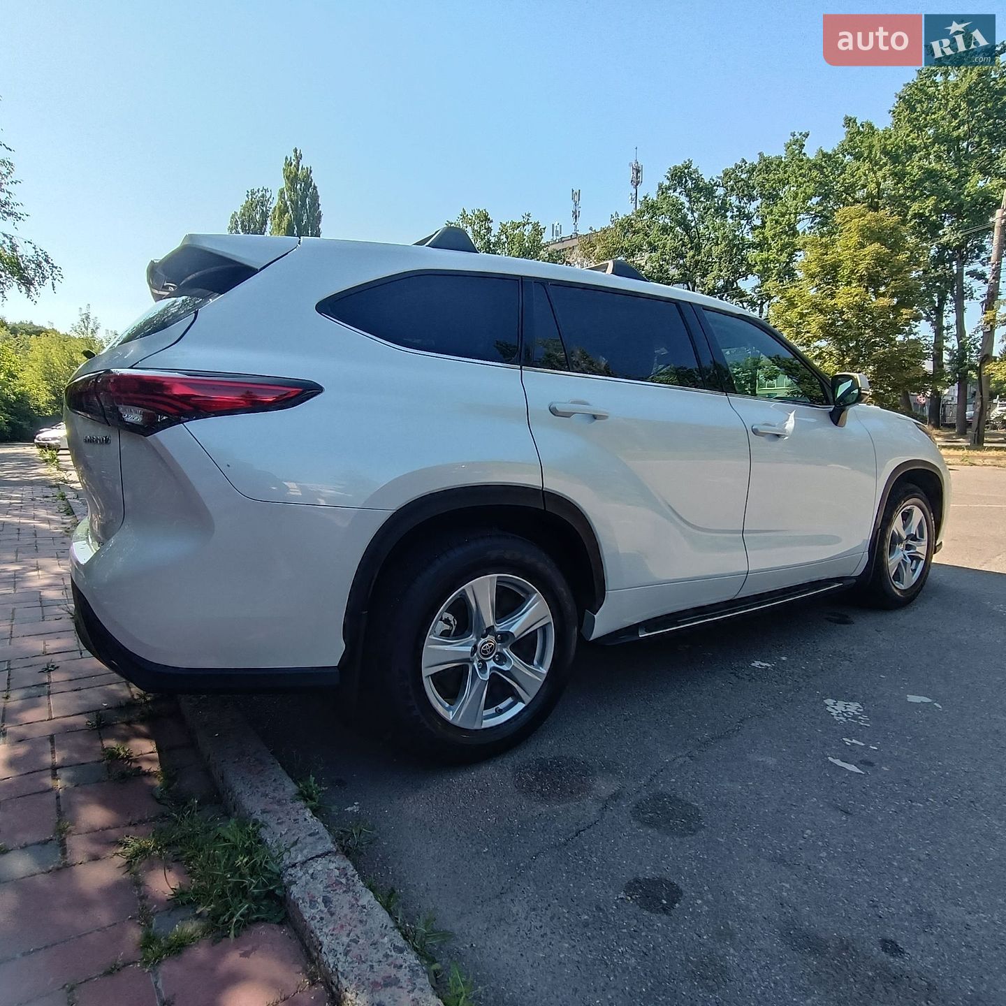 Toyota Highlander 2022 VIN 5TDZARAH0NS517350 фото оголошення 19 з 59