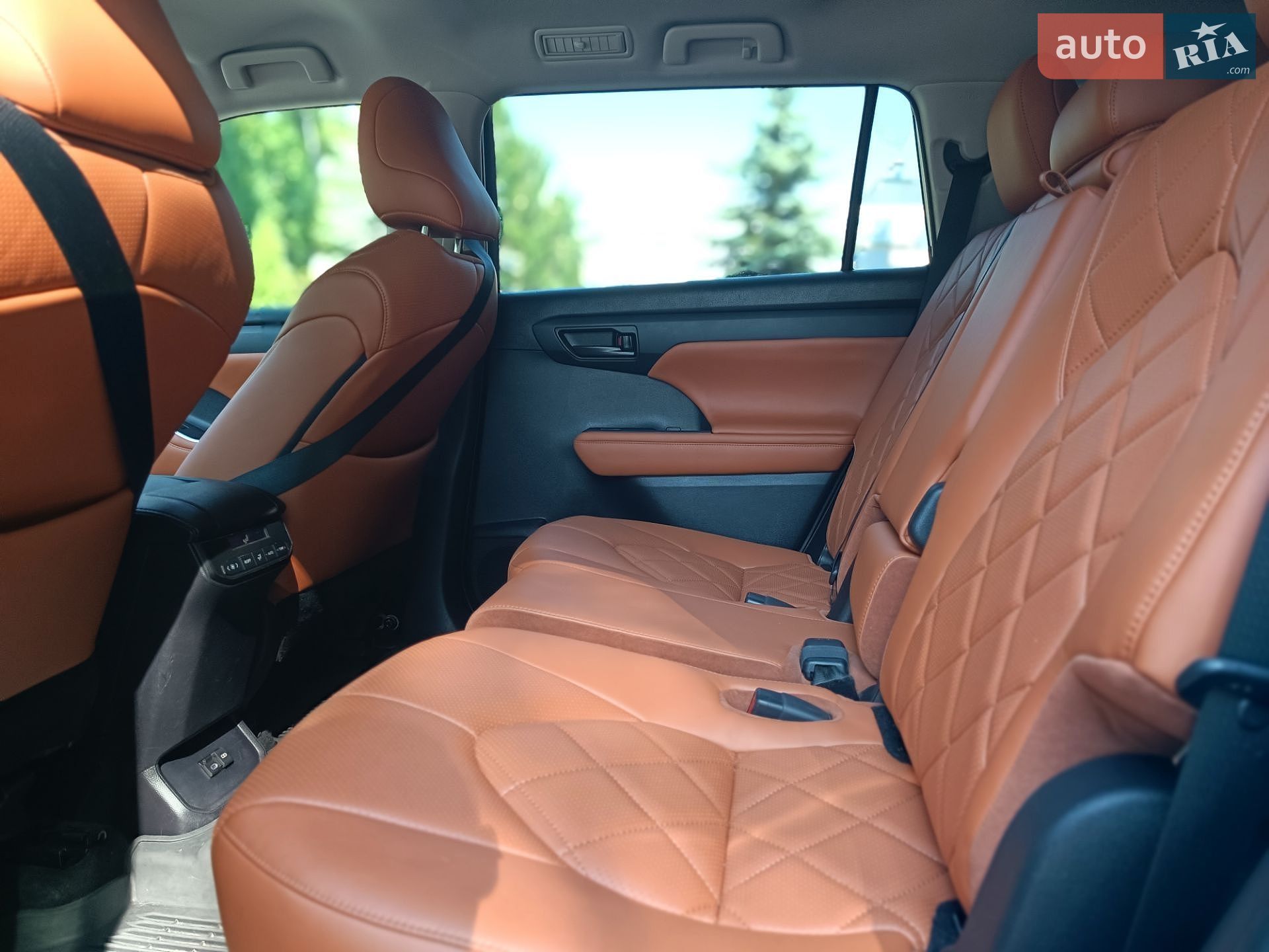 Toyota Highlander 2022 VIN 5TDZARAH0NS517350 фото оголошення 38 з 59