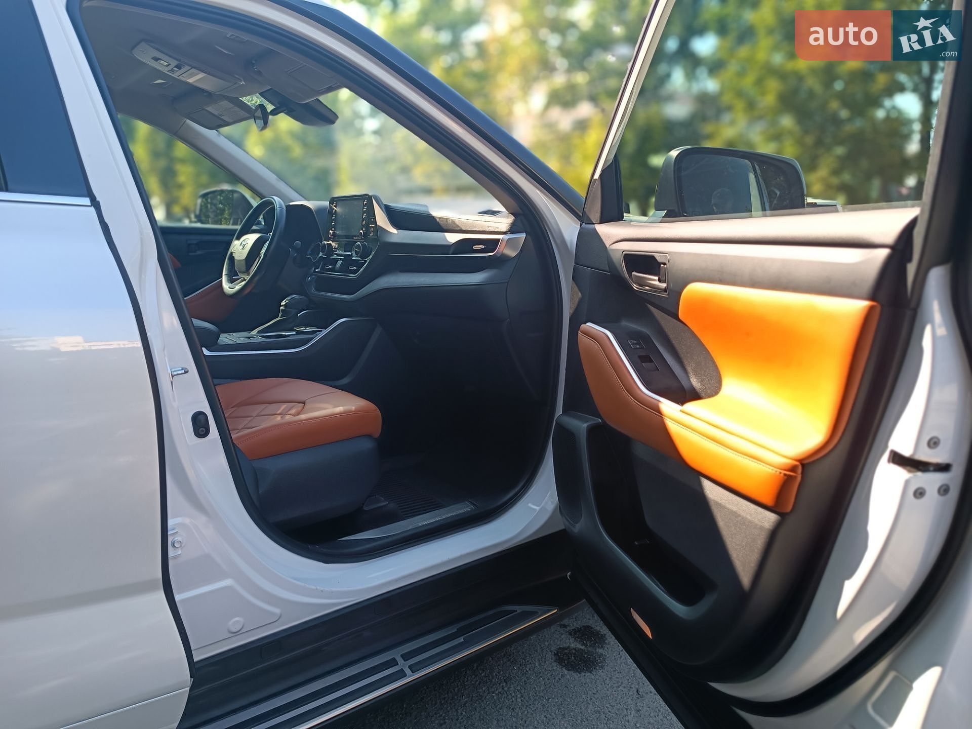 Toyota Highlander 2022 VIN 5TDZARAH0NS517350 фото оголошення 51 з 59