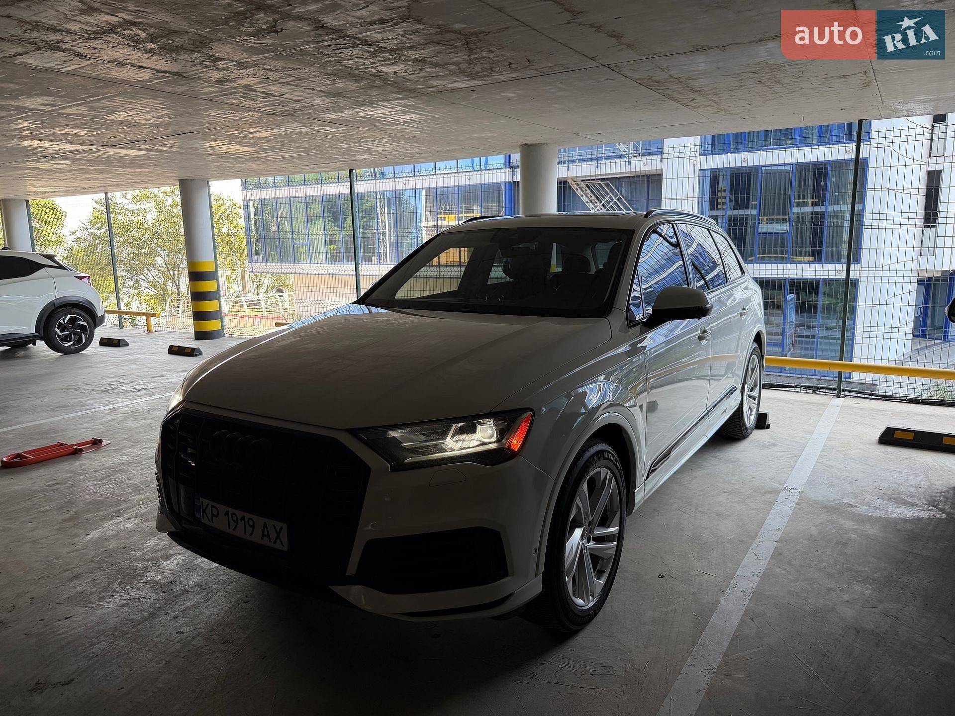 Audi Q7 2019 VIN WA1LXAF71LD002978 фото оголошення 46 з 49