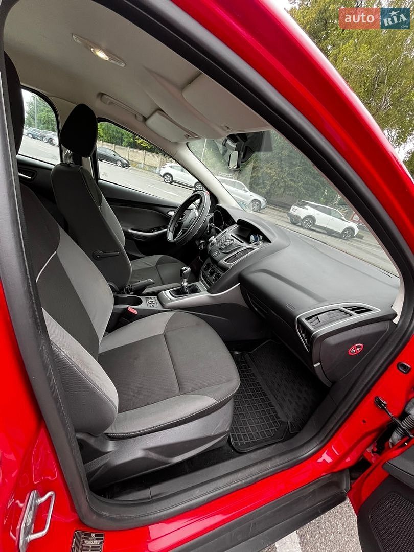 Ford Focus 2011 VIN WF0LXXGCBLBT65742 фото оголошення 5 з 13