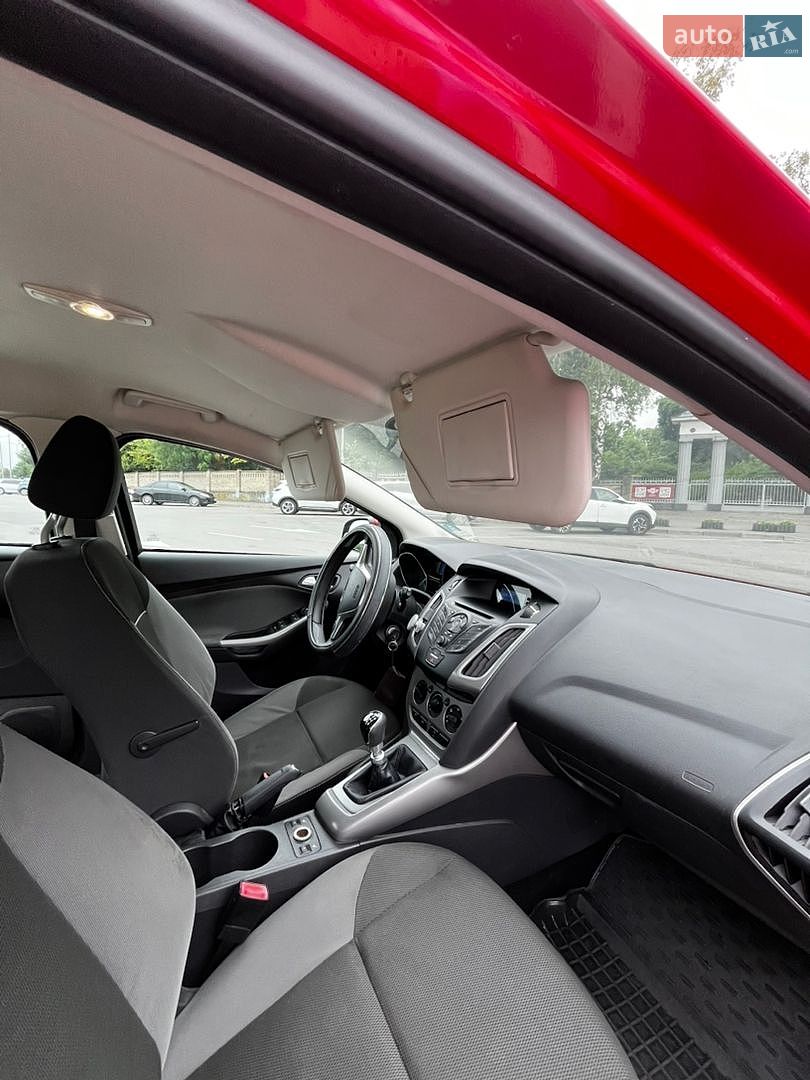 Ford Focus 2011 VIN WF0LXXGCBLBT65742 фото оголошення 8 з 13