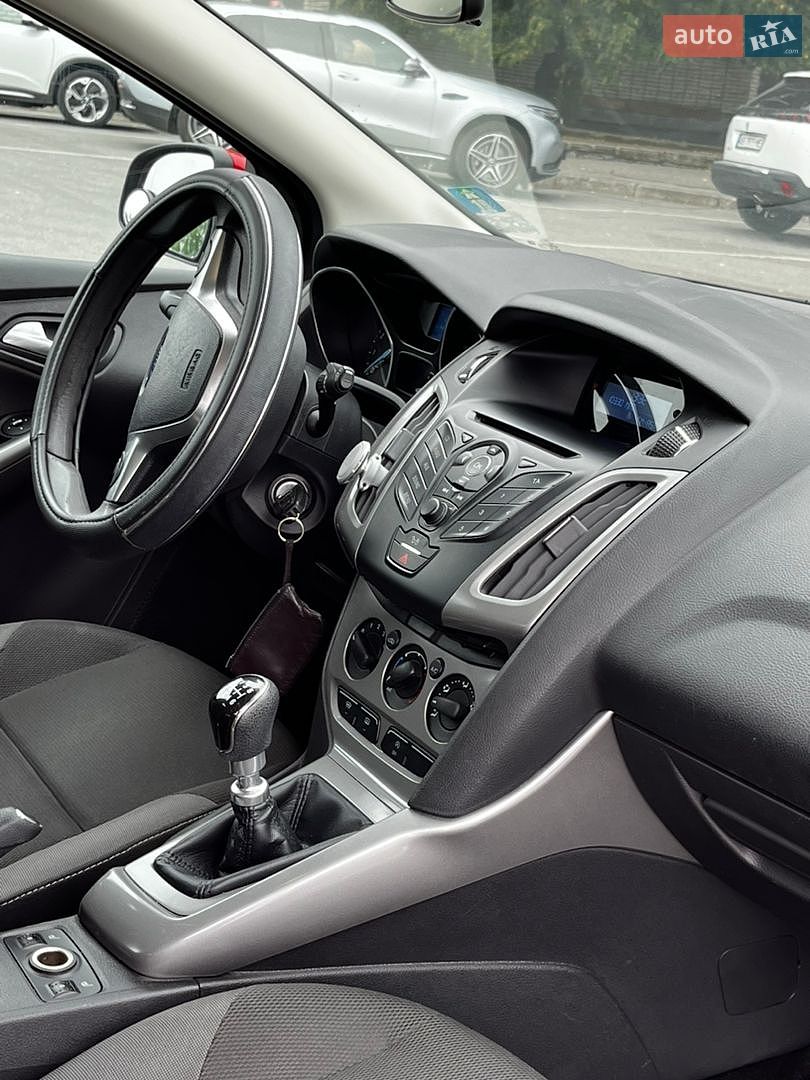 Ford Focus 2011 VIN WF0LXXGCBLBT65742 фото оголошення 9 з 13