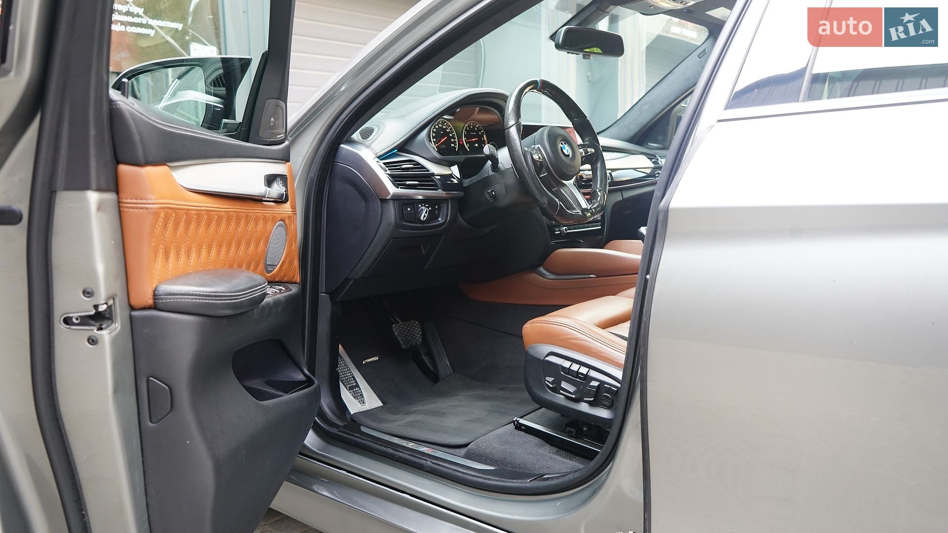 BMW X6 M 2018 VIN 5YMKW8C55J0Y74818 фото оголошення 17 з 23