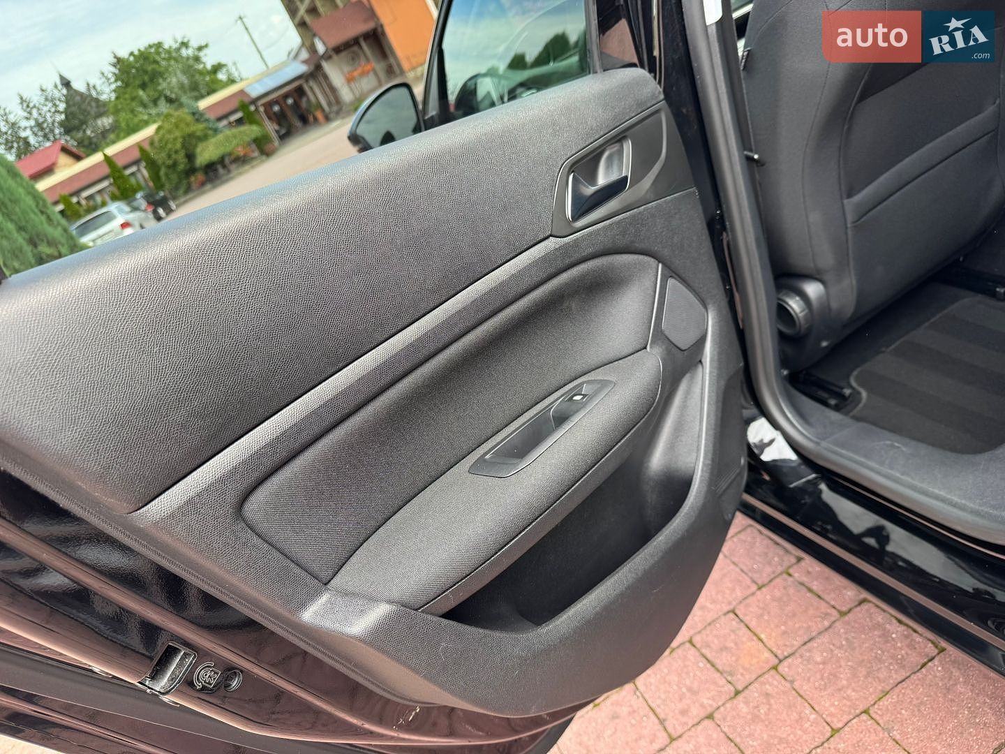 Peugeot 308 2015 VIN VF3LCBHZHFS294717 фото оголошення 101 з 118