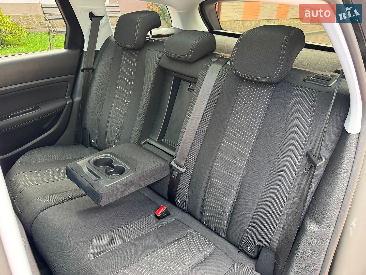 Peugeot 308 2015 VIN VF3LCBHZHFS294717 фото оголошення 104 з 118
