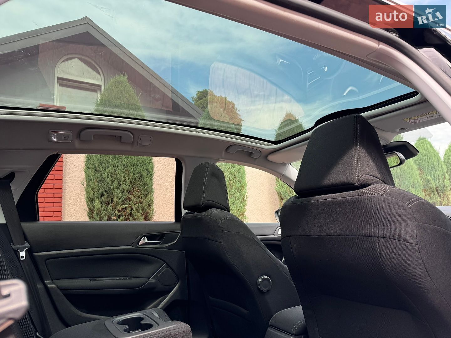 Peugeot 308 2015 VIN VF3LCBHZHFS294717 фото оголошення 100 з 118