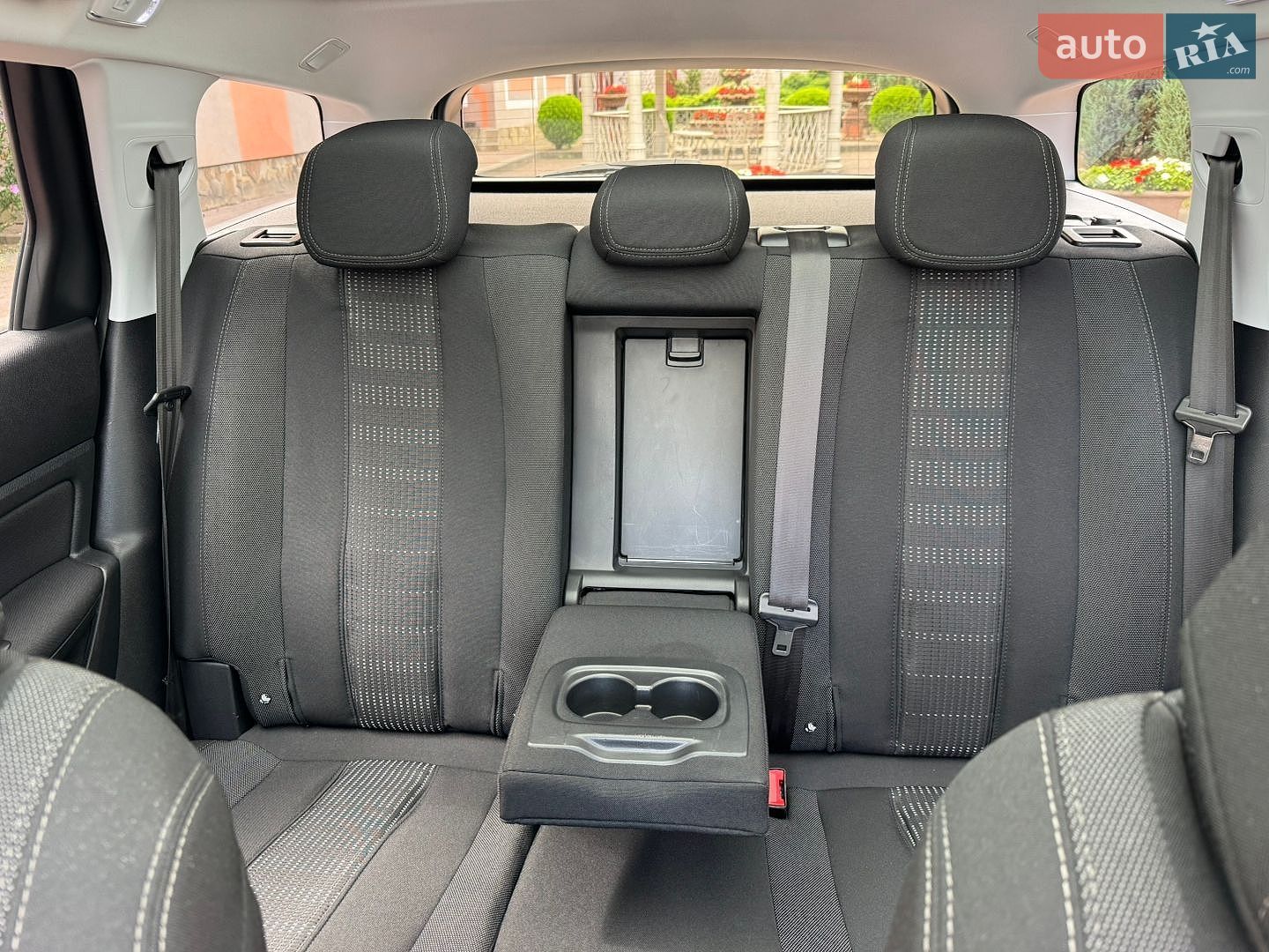Peugeot 308 2015 VIN VF3LCBHZHFS294717 фото оголошення 106 з 118
