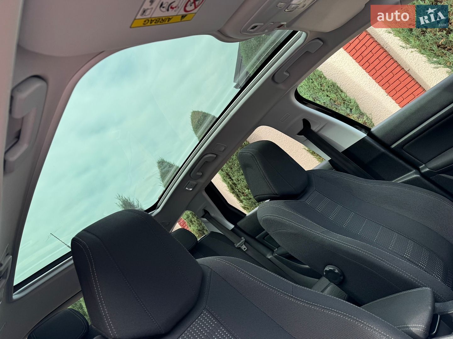 Peugeot 308 2015 VIN VF3LCBHZHFS294717 фото оголошення 91 з 118