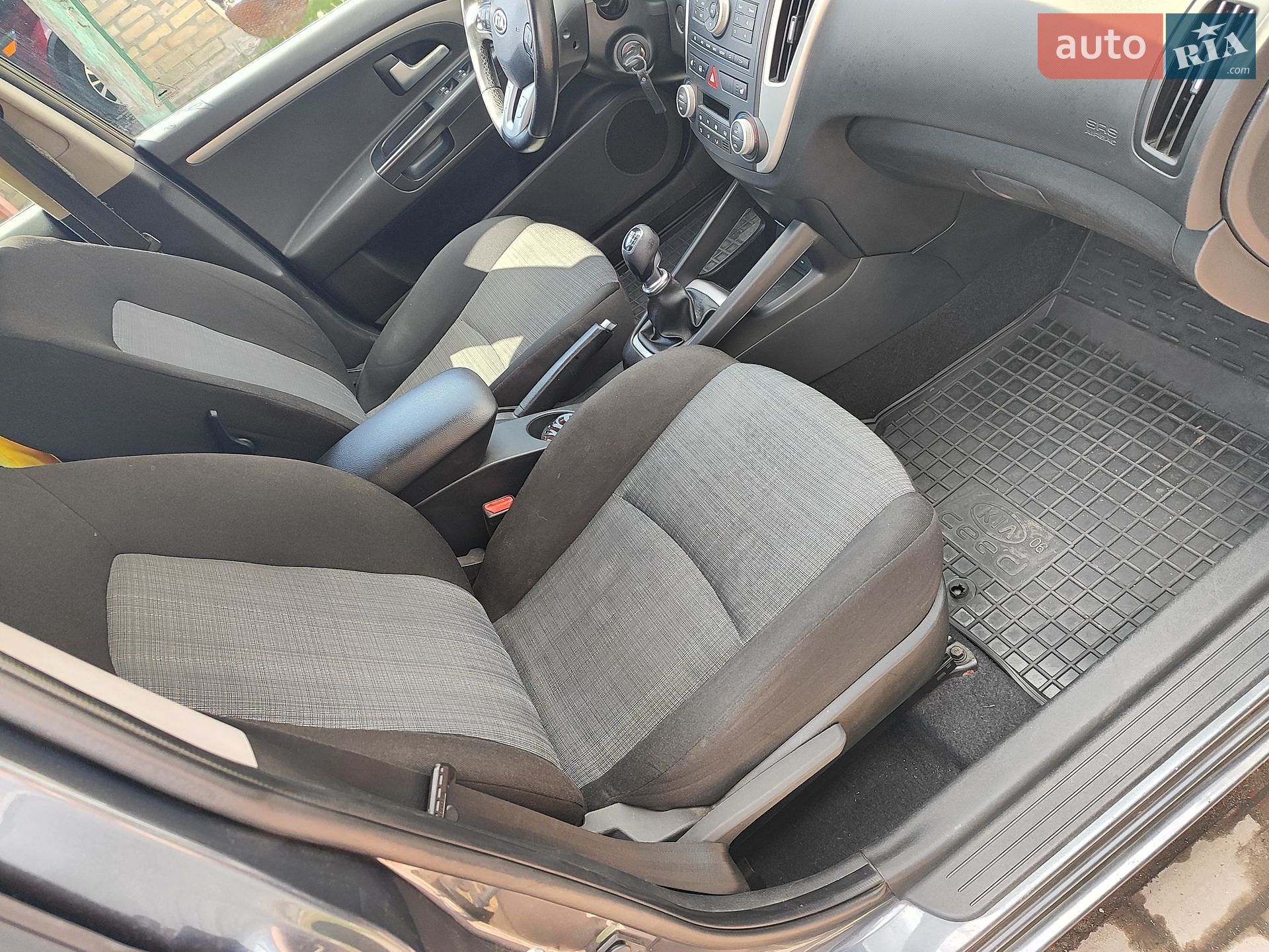 Kia Ceed 2009 VIN U5YHC816AAL125827 фото оголошення 11 з 23