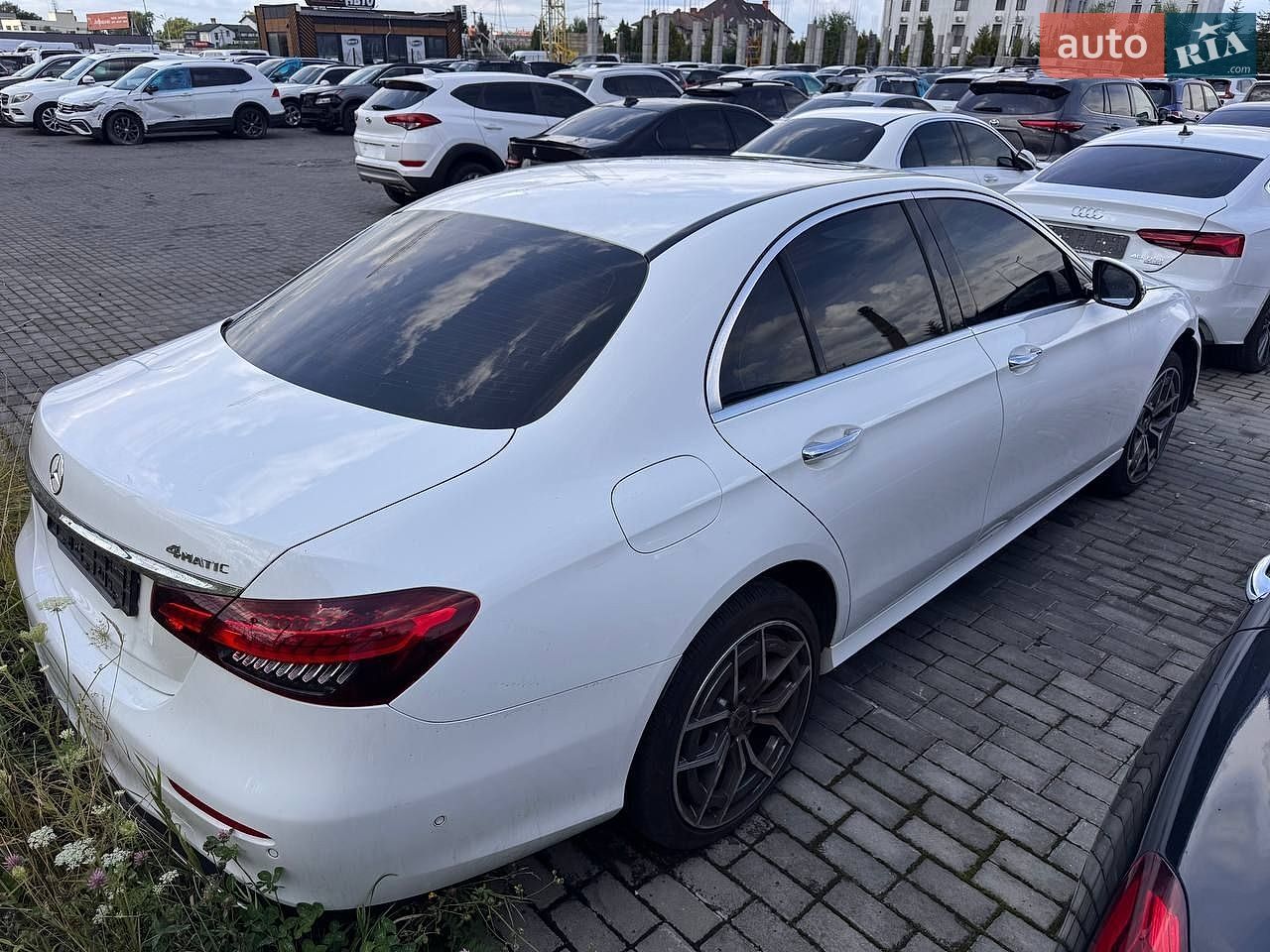 Mercedes-Benz E-Class 2022 VIN W1KZF0FB2NB082197 фото оголошення 7 з 24