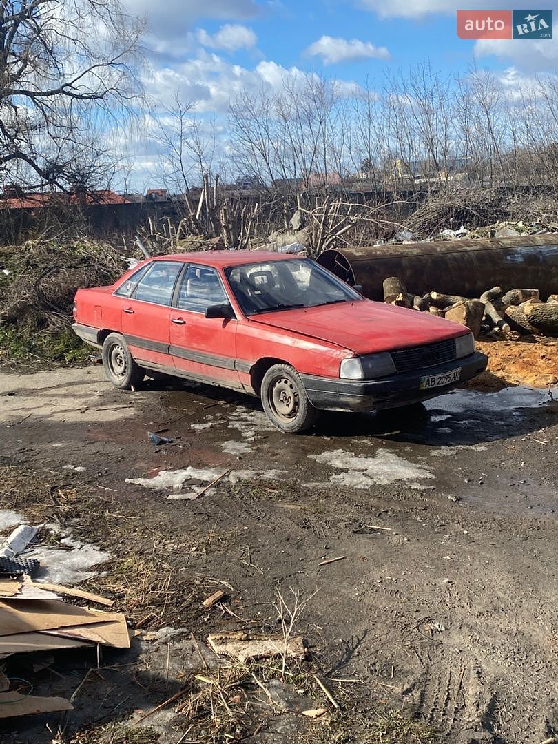 Audi 100 1984 VIN WAUZZZ44ZEN041197 фото оголошення 8 з 10