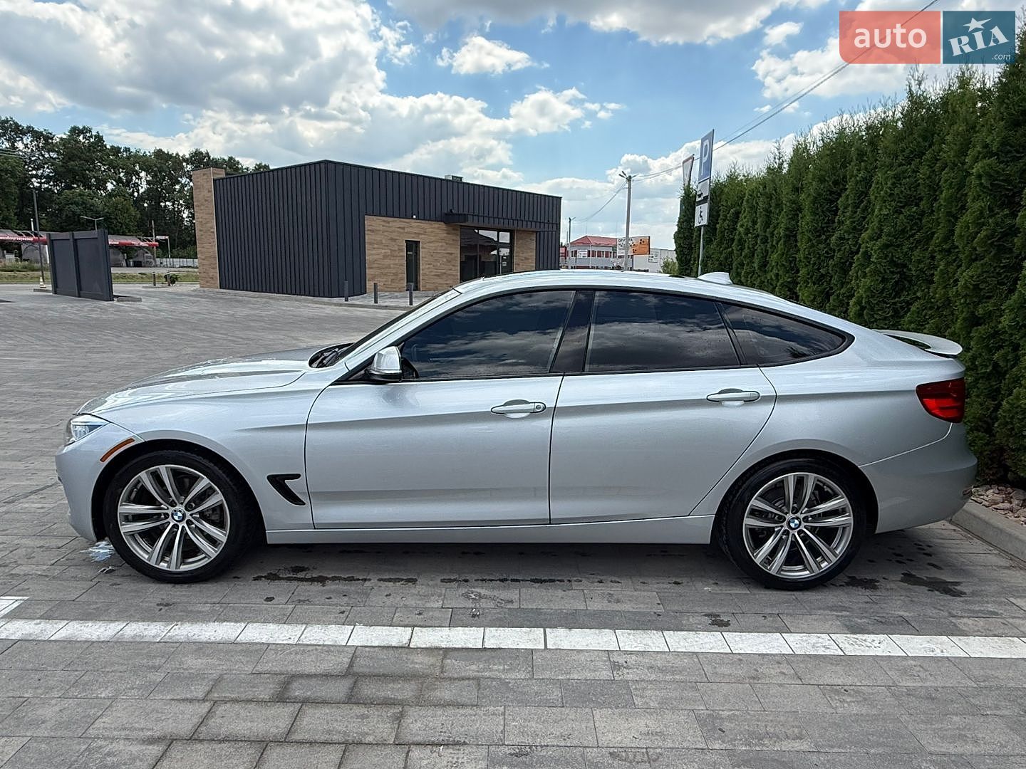 BMW 3 Series GT 2015 VIN WBA8Z5C51GGS37334 фото оголошення 10 з 26