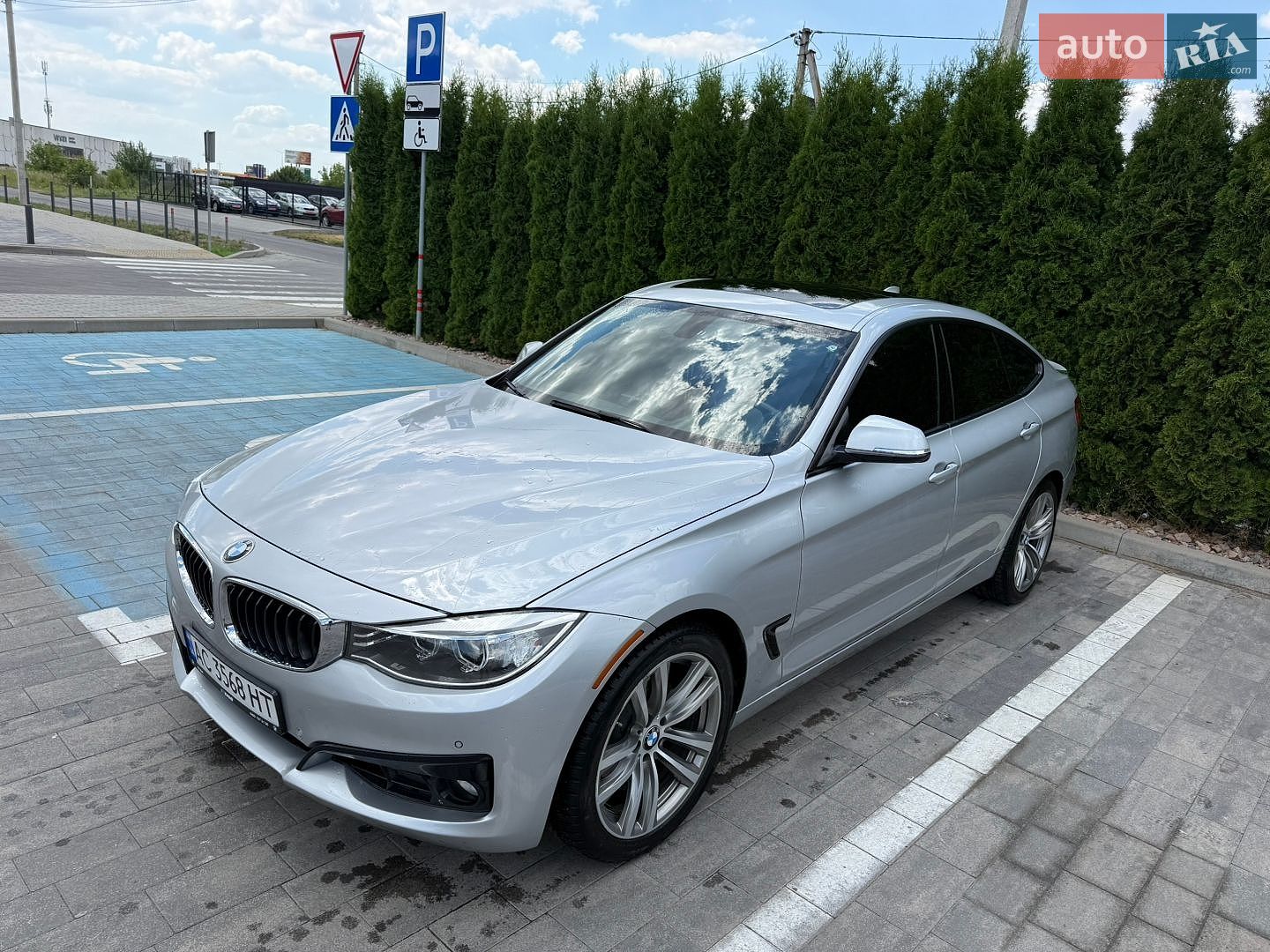 BMW 3 Series GT 2015 VIN WBA8Z5C51GGS37334 фото оголошення 3 з 26