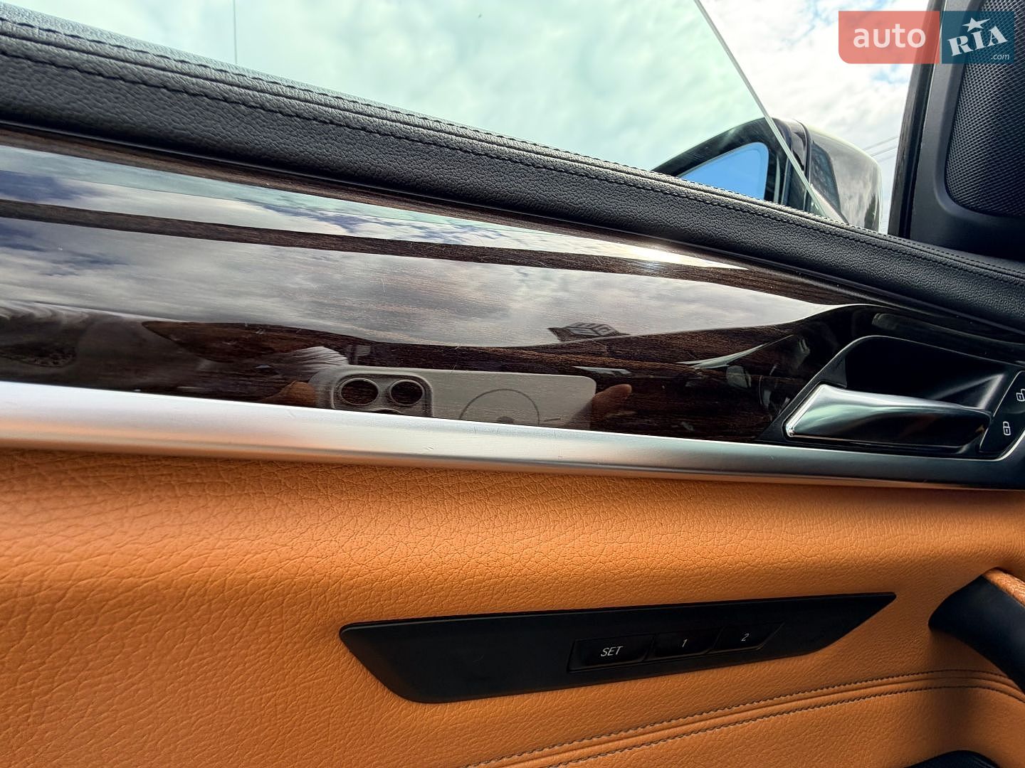 BMW 5 Series 2017 VIN WBAJC31030G870552 фото оголошення 3 з 70