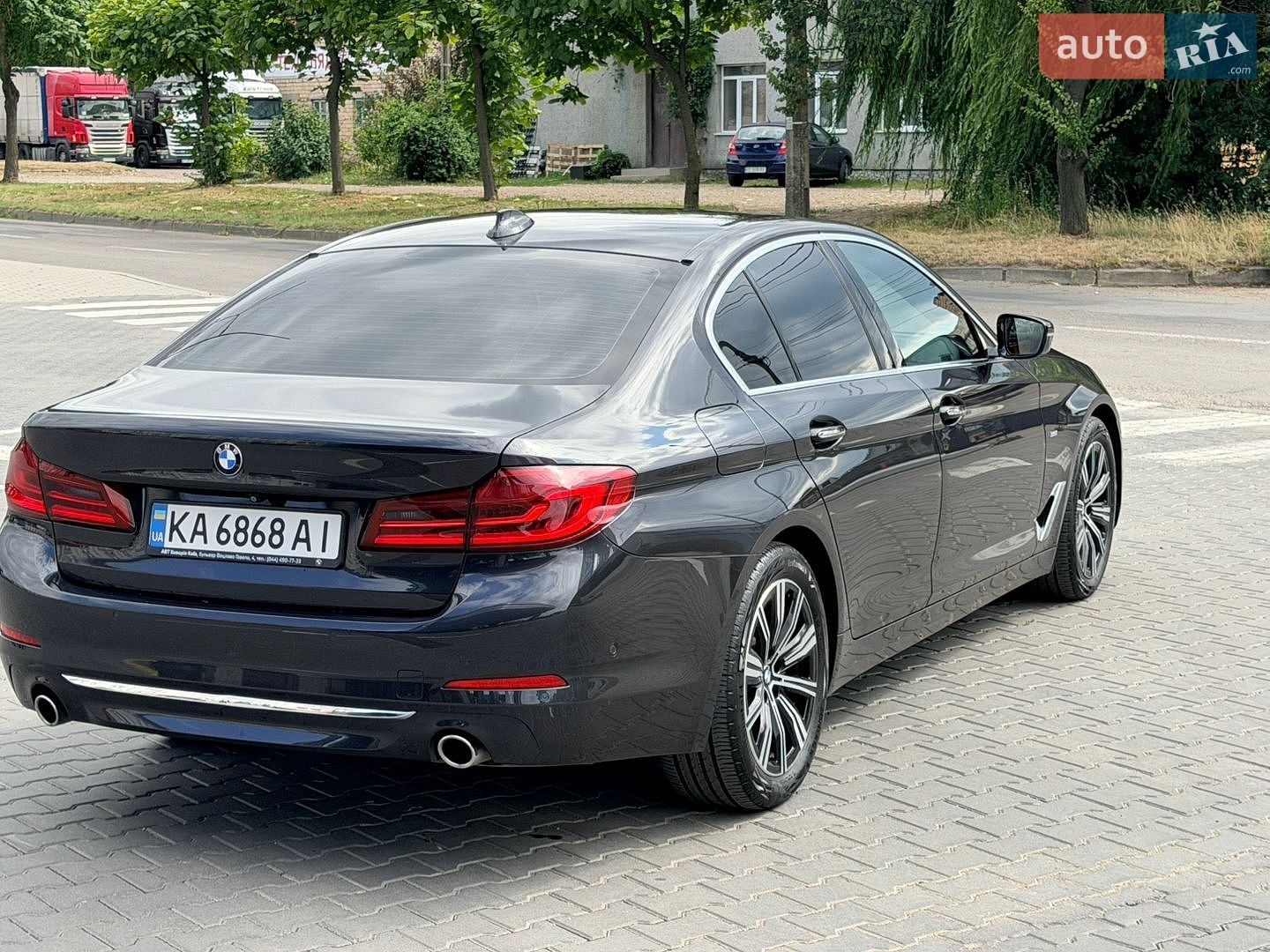 BMW 5 Series 2017 VIN WBAJC31030G870552 фото оголошення 7 з 70