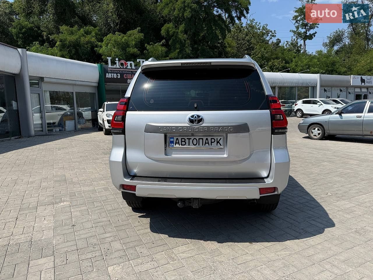 Toyota Land Cruiser Prado 2019 VIN JTEBU3FJX0K174771 фото оголошення 5 з 20