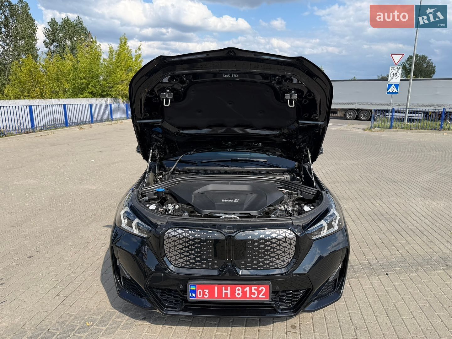 BMW iX1 2024 VIN WBY61EF09R5Z44678 фото оголошення 11 з 34