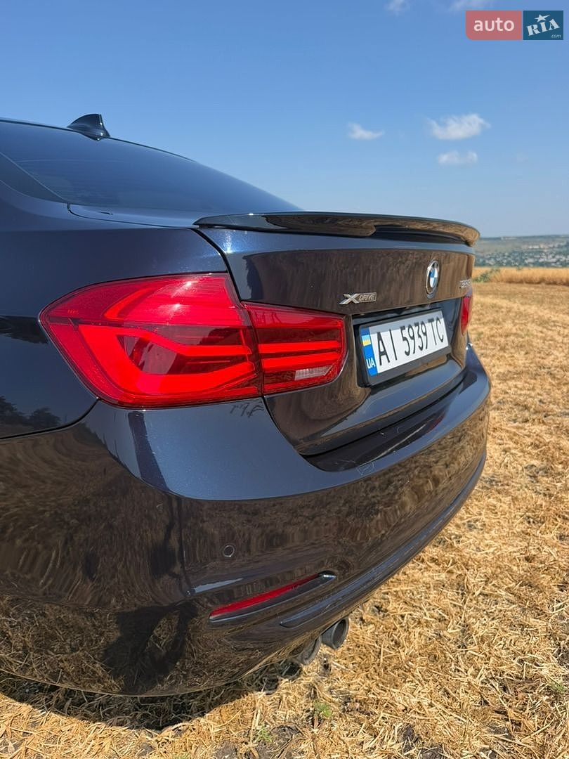 BMW 3 Series 2016 VIN WBA8E3G53GNU01401 фото оголошення 12 з 32