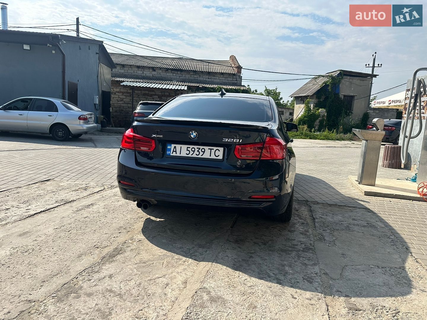 BMW 3 Series 2016 VIN WBA8E3G53GNU01401 фото оголошення 29 з 32