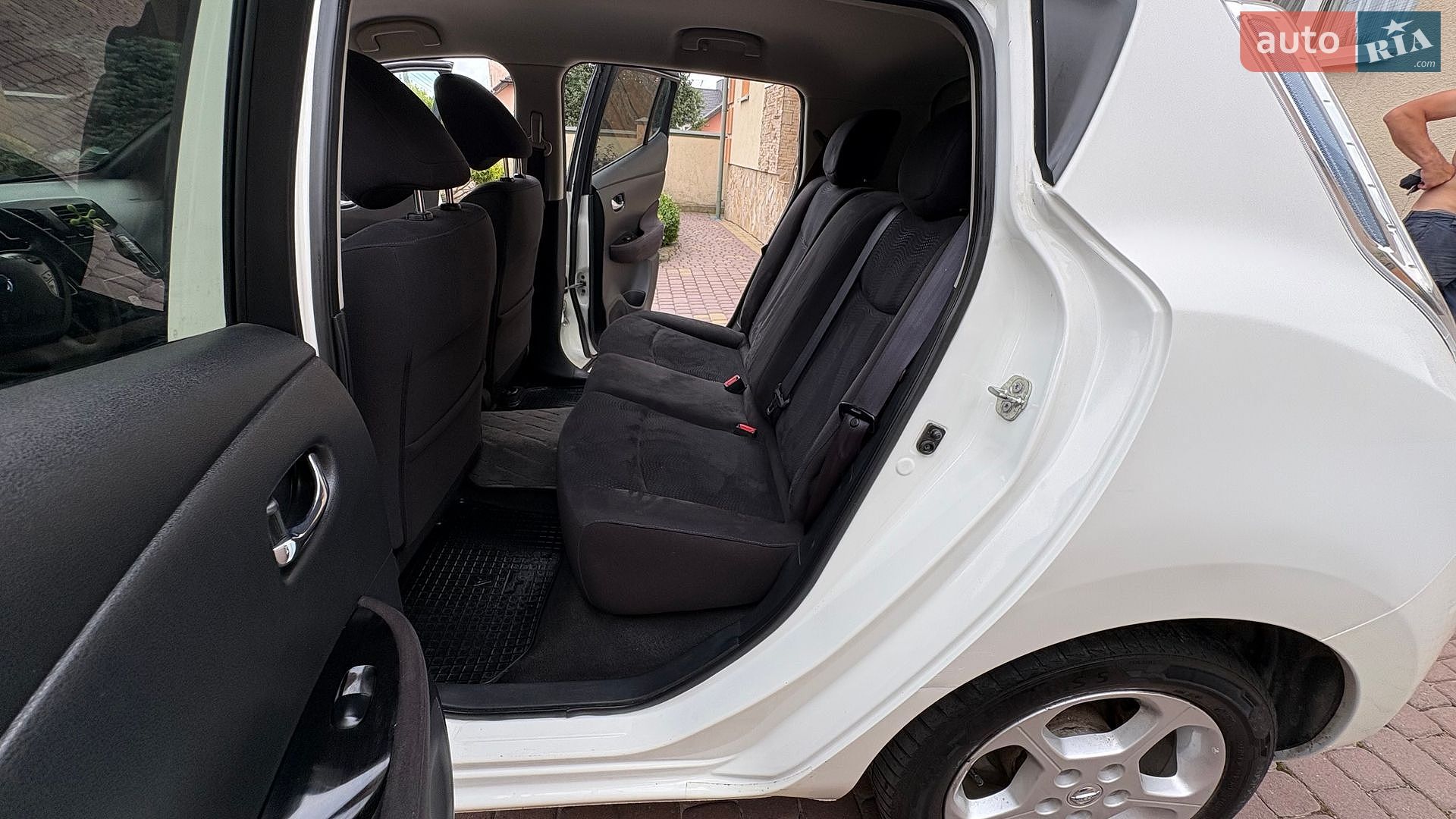 Nissan Leaf 2016 VIN SJNFAAZE0U6056174 фото оголошення 32 з 45