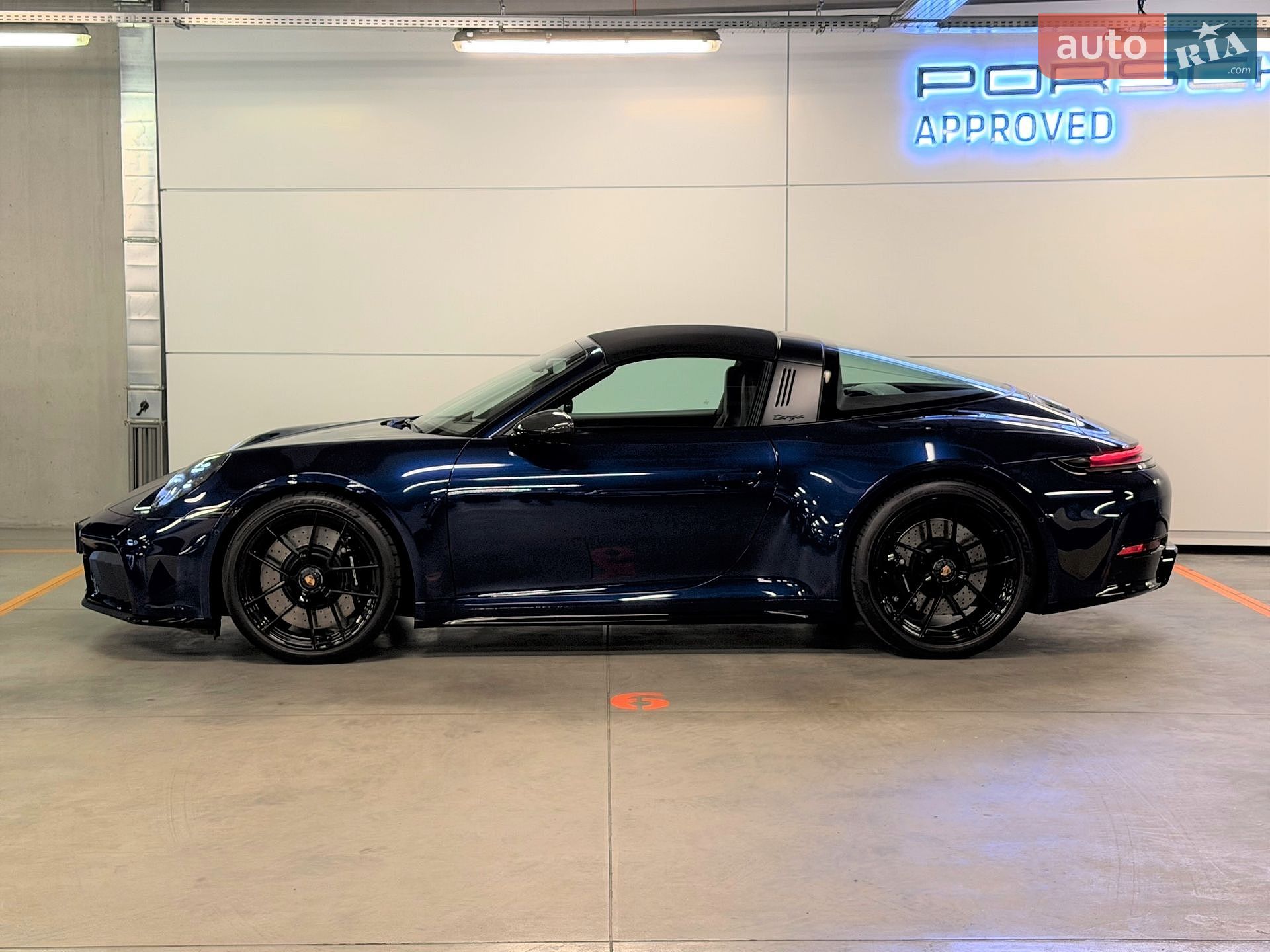 Porsche 911 2025 VIN WP0ZZZ99ZSS254653 фото оголошення 17 з 68