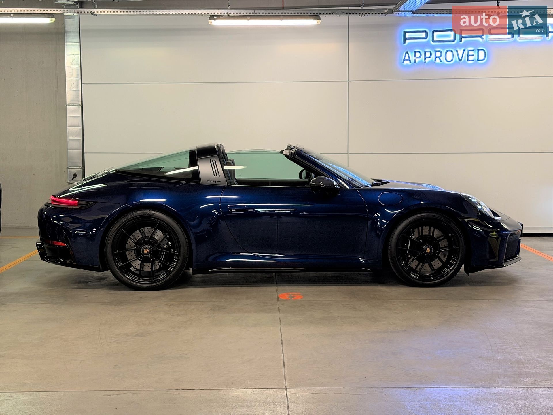 Porsche 911 2025 VIN WP0ZZZ99ZSS254653 фото оголошення 10 з 68