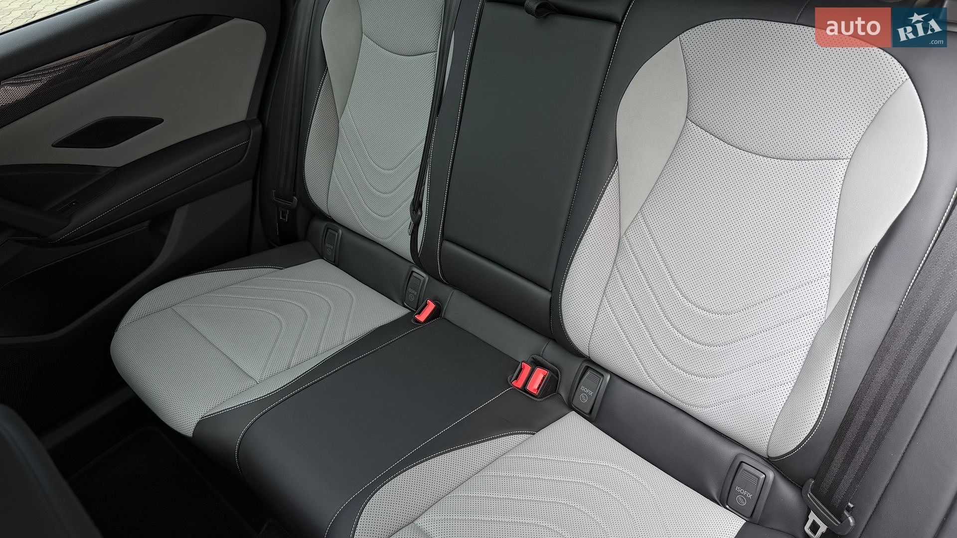 Volkswagen Tiguan 2025 VIN 3VVGR7RM8SM024115 фото оголошення 10 з 25