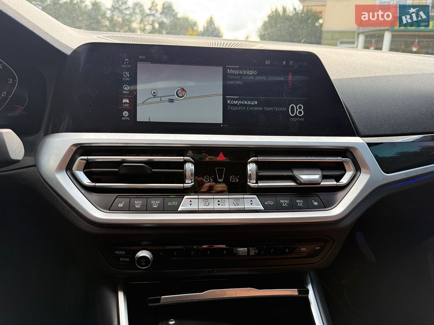 BMW 3 Series 2019 VIN WBA5R1C55KAJ99209 фото оголошення 14 з 18