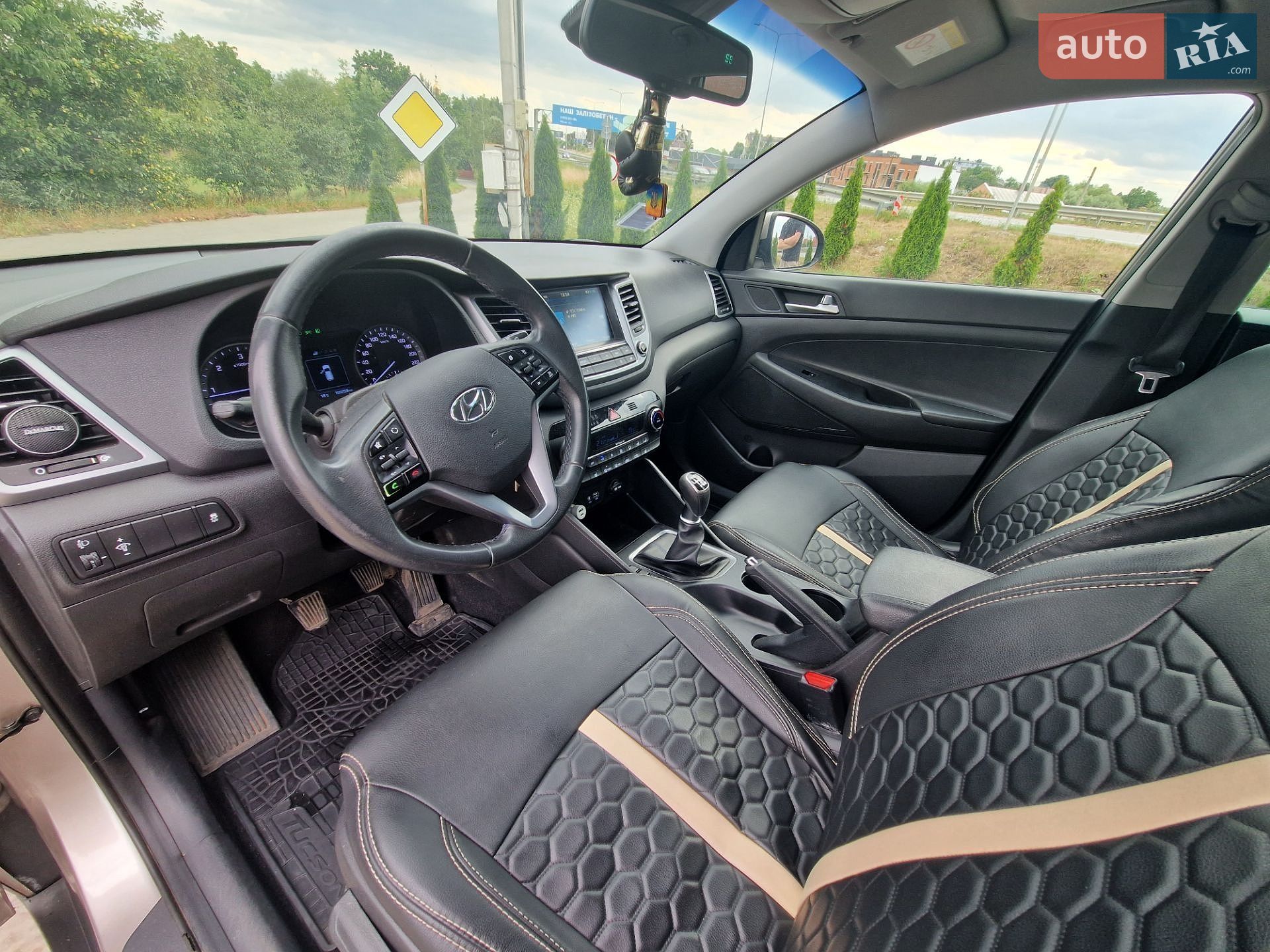 Hyundai Tucson 2016 VIN TMAJ3815AHJ293503 фото оголошення 8 з 14