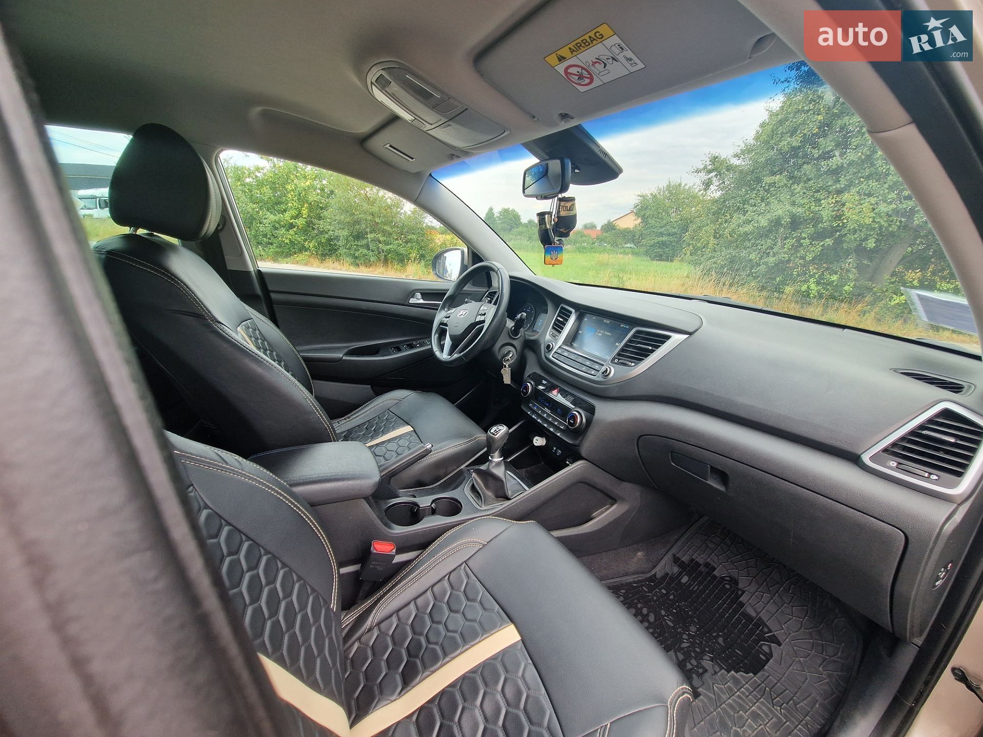Hyundai Tucson 2016 VIN TMAJ3815AHJ293503 фото оголошення 9 з 14