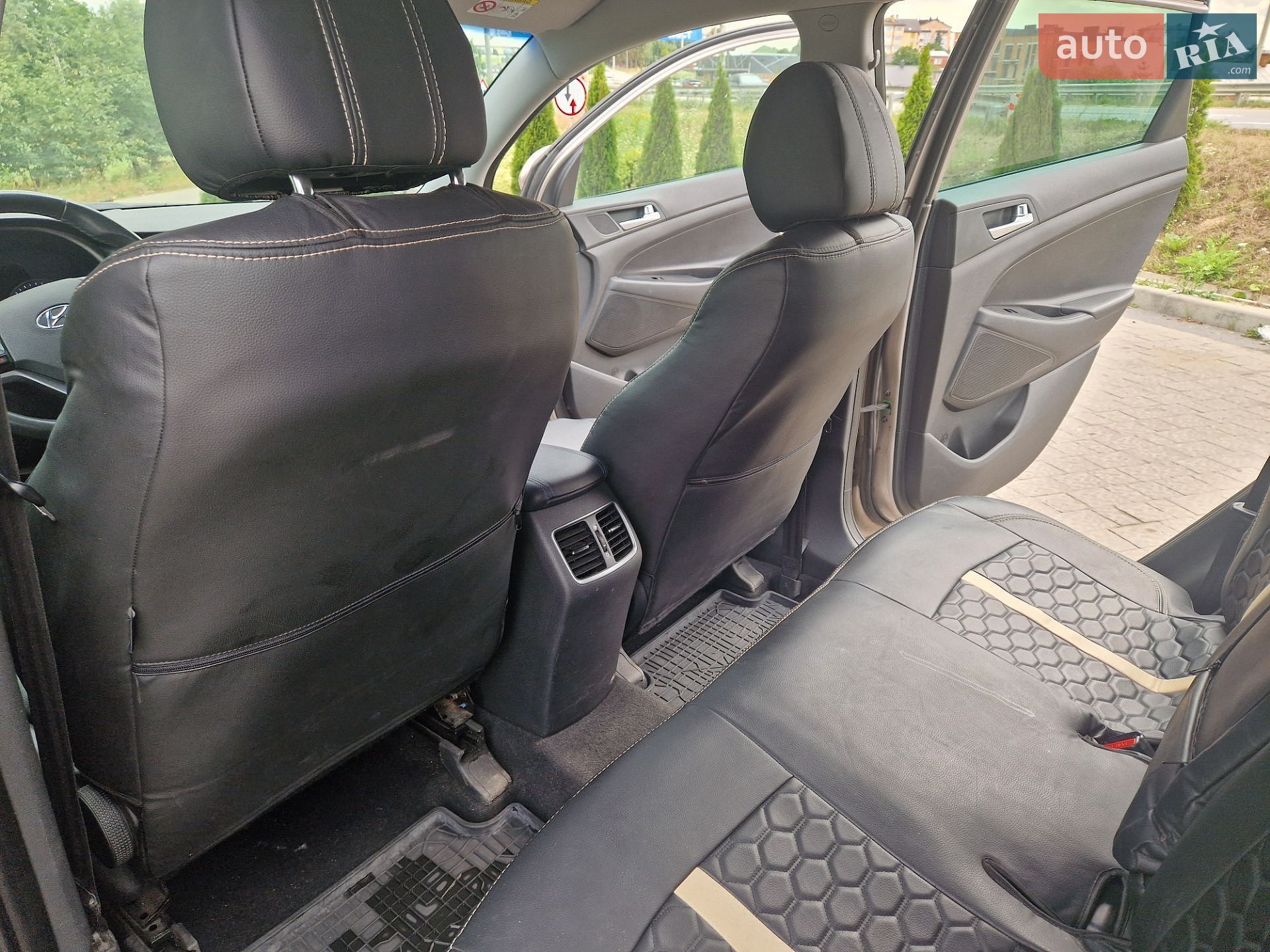 Hyundai Tucson 2016 VIN TMAJ3815AHJ293503 фото оголошення 11 з 14