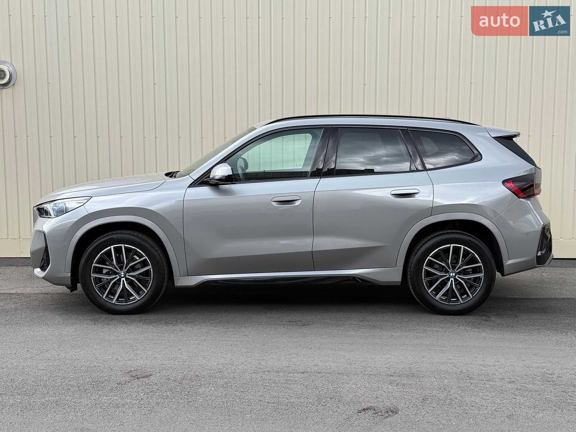 BMW X1 2025 VIN WBA41EG0X05504590 фото оголошення 3 з 19