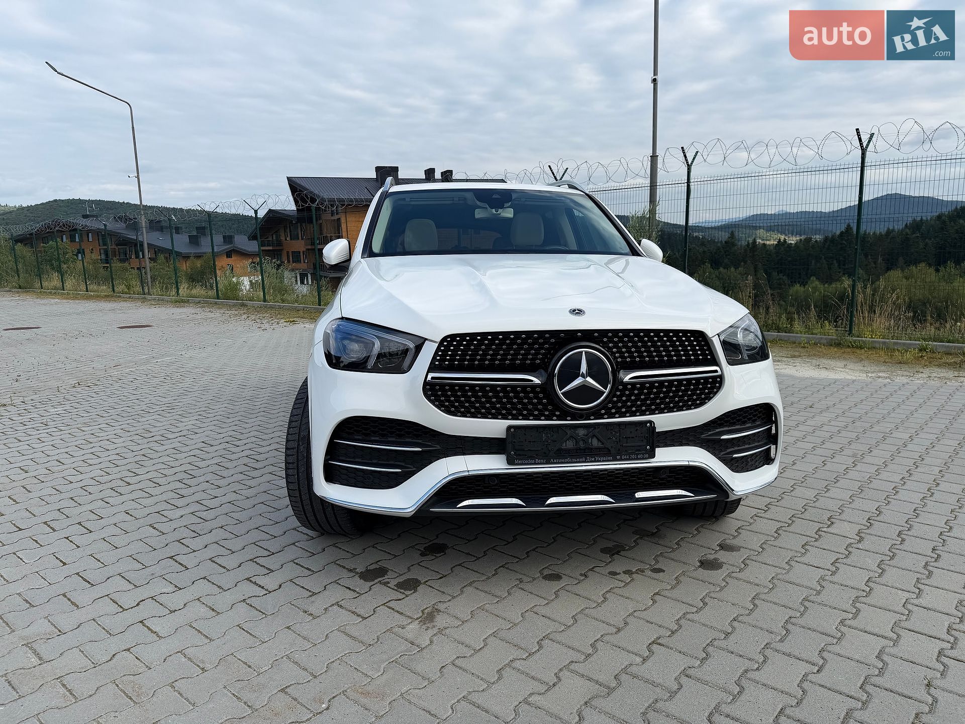 Mercedes-Benz GLE-Class 2019 VIN 4JGFB4KB4LA046998 фото оголошення 13 з 46