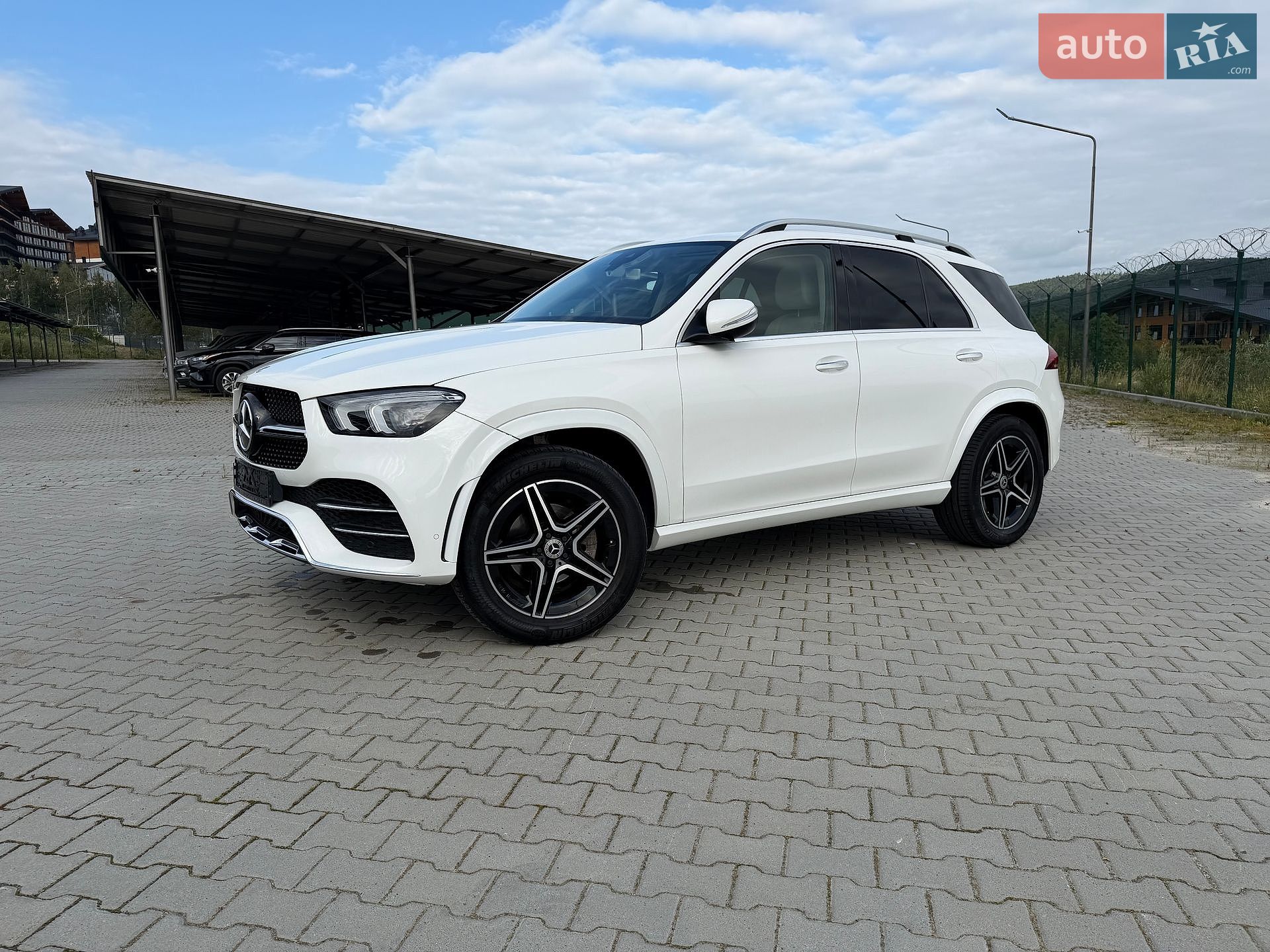 Mercedes-Benz GLE-Class 2019 VIN 4JGFB4KB4LA046998 фото оголошення 5 з 46