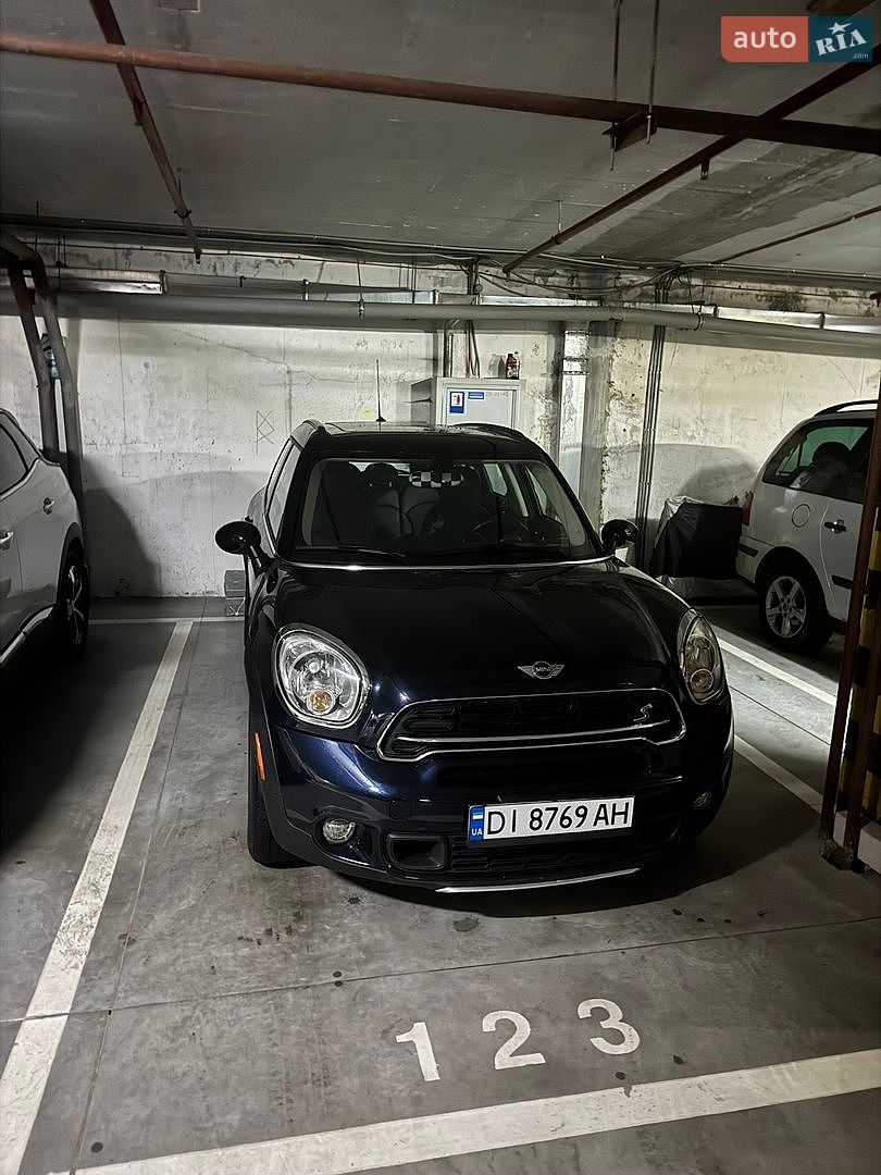 MINI Countryman 2014 VIN WMWZC5C56FWP44417 фото оголошення 4 з 5