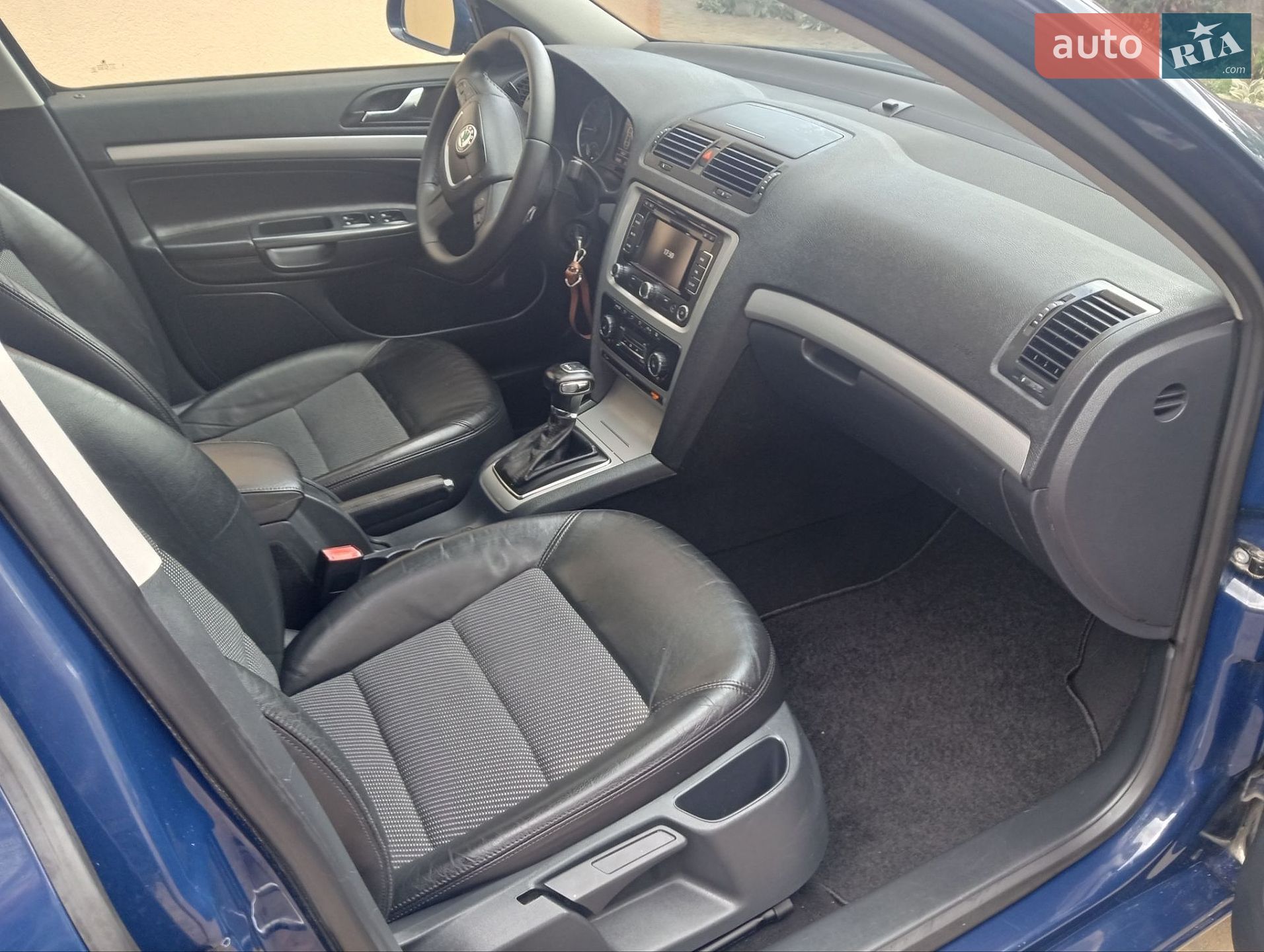 Skoda Octavia 2011 VIN TMBGT61Z2C2082988 фото оголошення 8 з 43