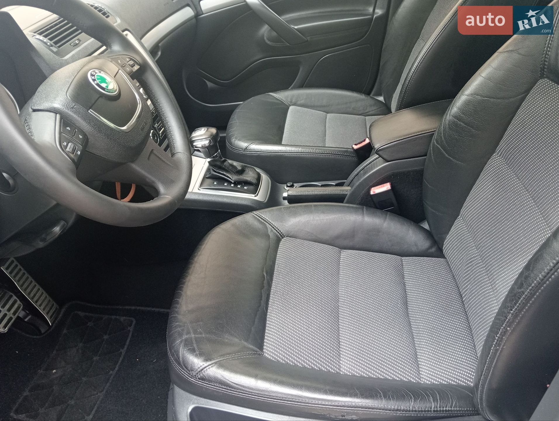 Skoda Octavia 2011 VIN TMBGT61Z2C2082988 фото оголошення 24 з 43