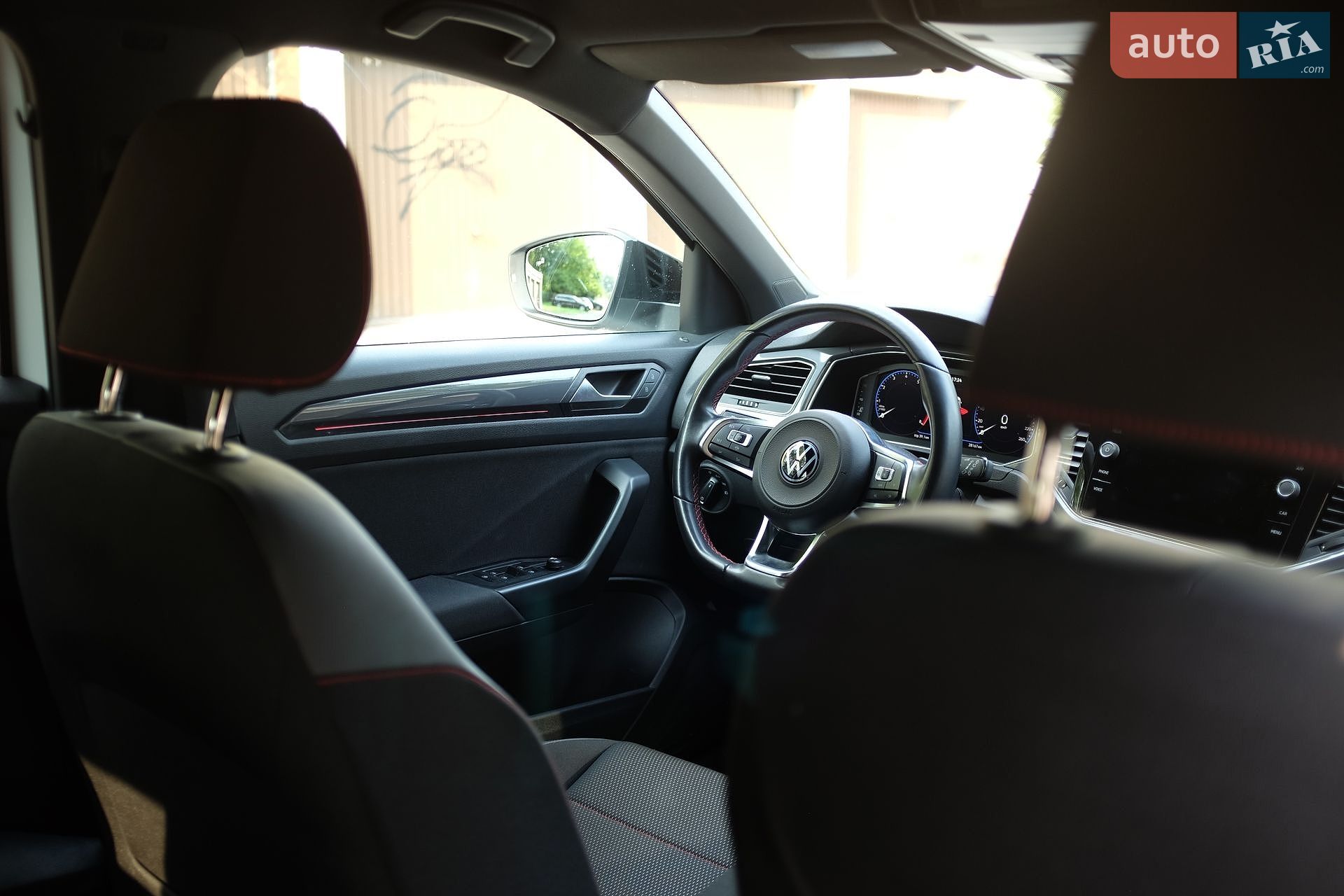 Volkswagen T-Roc 2021 VIN WVGZZZA1ZNV022417 фото оголошення 12 з 47