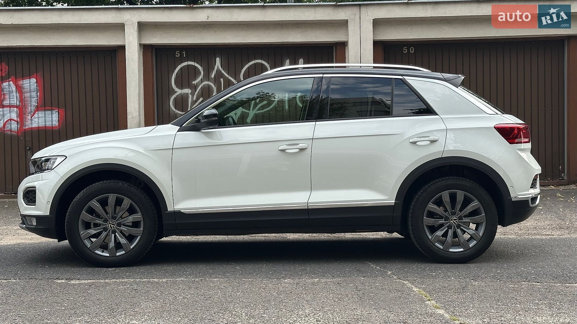 Volkswagen T-Roc 2021 VIN WVGZZZA1ZNV022417 фото оголошення 16 з 47