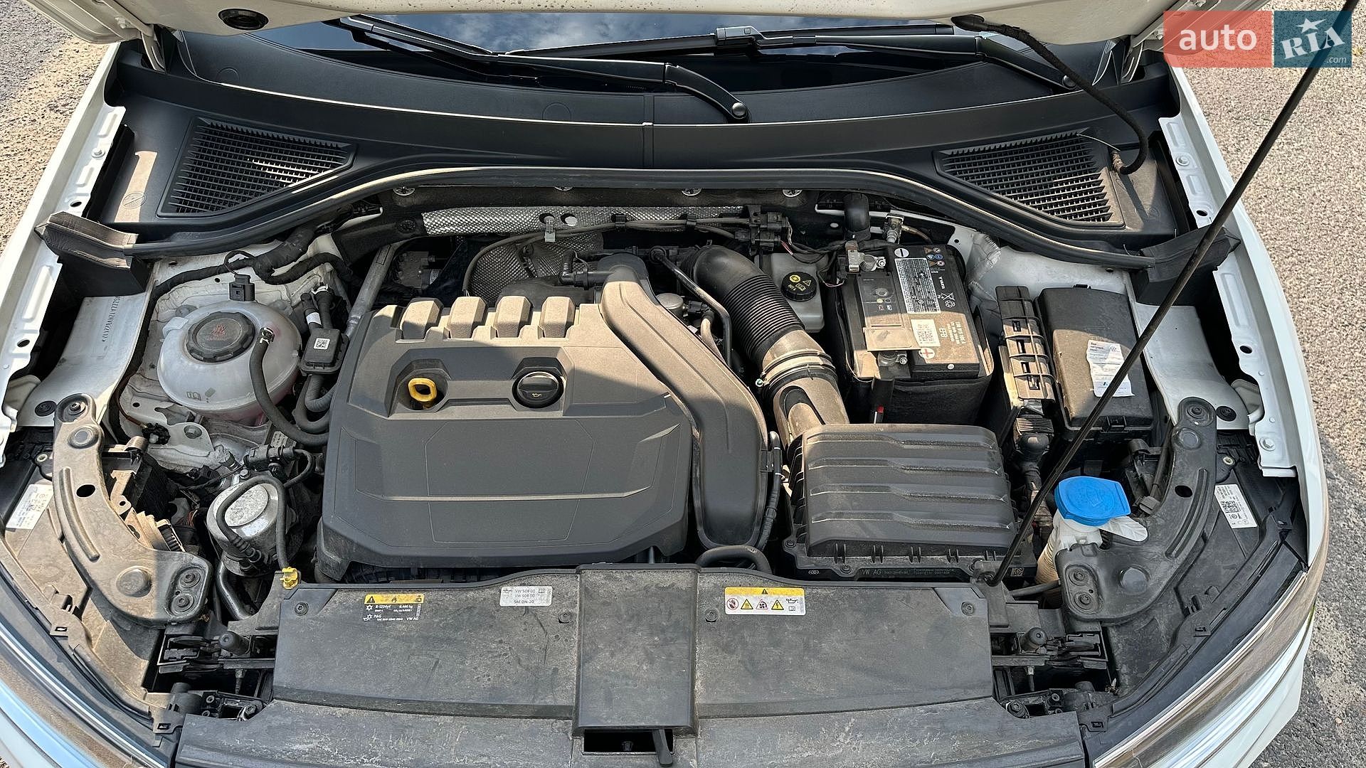 Volkswagen T-Roc 2021 VIN WVGZZZA1ZNV022417 фото оголошення 29 з 47