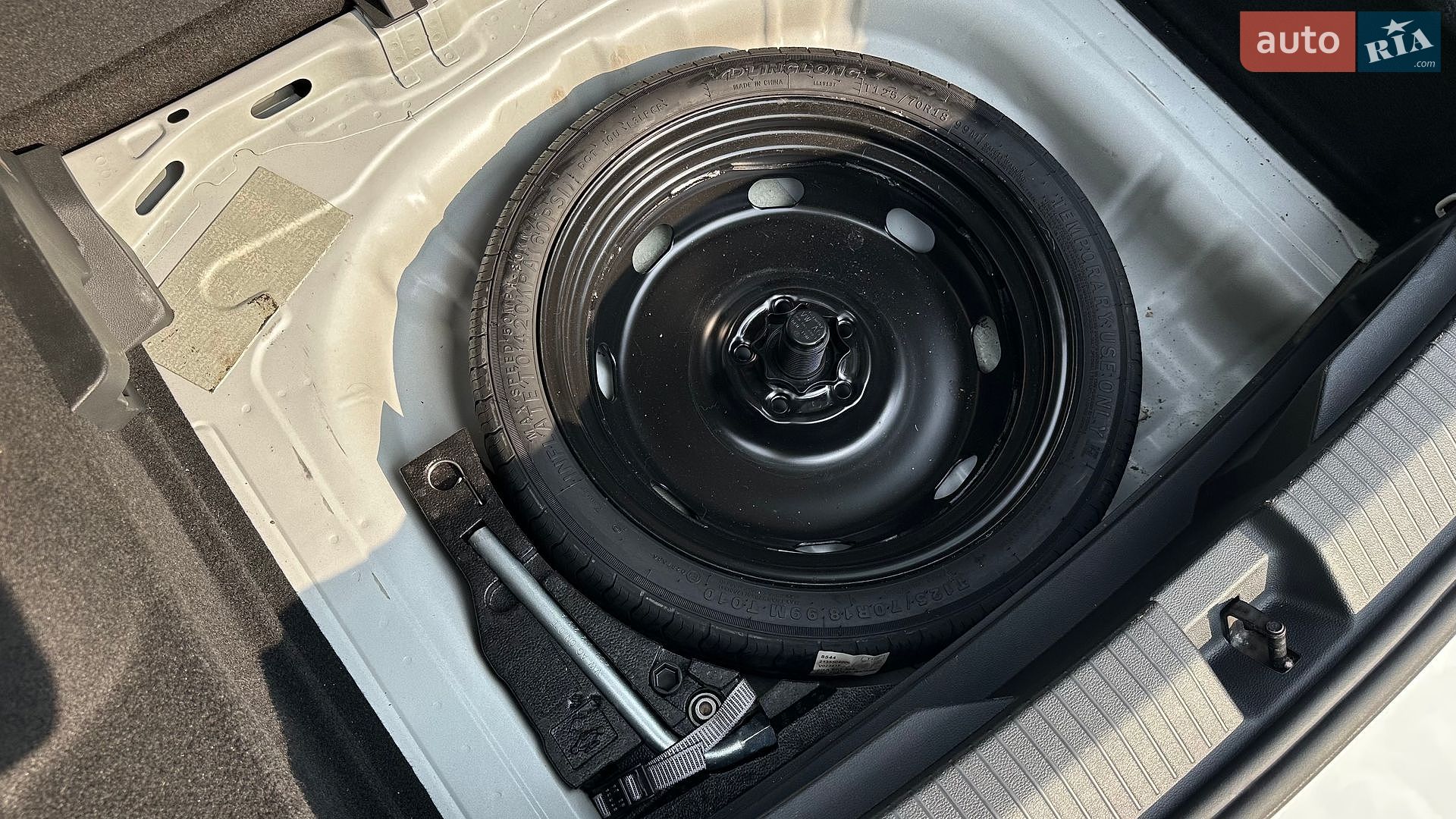 Volkswagen T-Roc 2021 VIN WVGZZZA1ZNV022417 фото оголошення 45 з 47