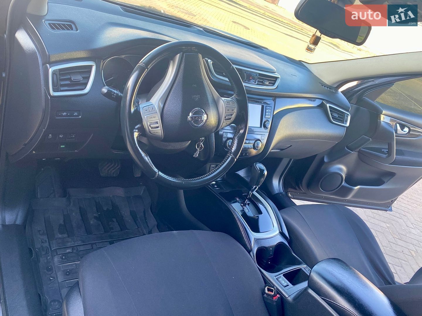 Nissan Qashqai 2015 VIN SJNFEAJ11U1319229 фото оголошення 12 з 22