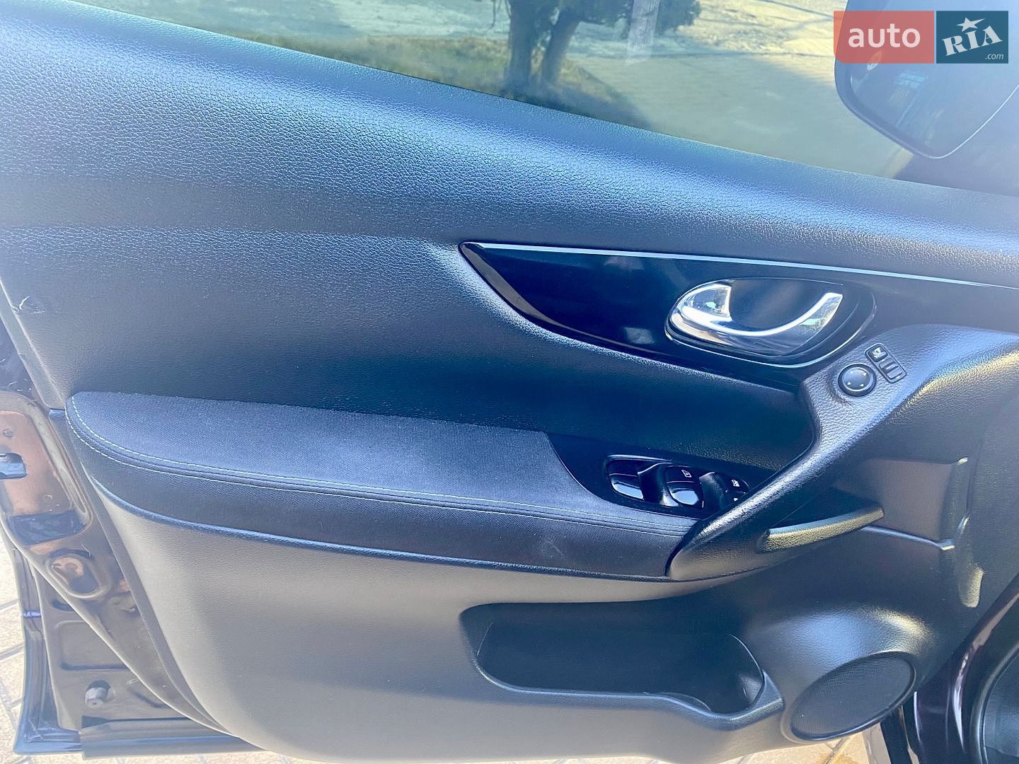 Nissan Qashqai 2015 VIN SJNFEAJ11U1319229 фото оголошення 17 з 22