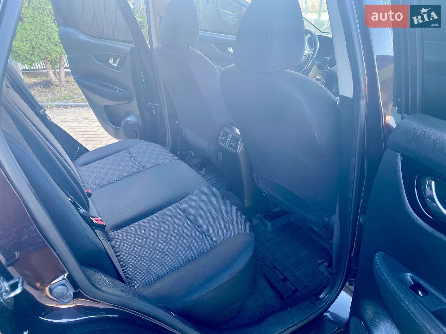 Nissan Qashqai 2015 VIN SJNFEAJ11U1319229 фото оголошення 18 з 22
