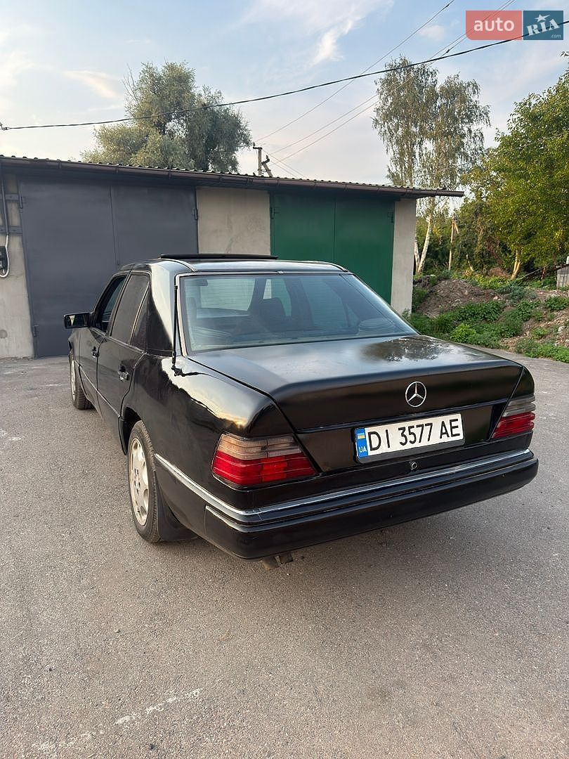 Mercedes-Benz E-Class 1987 VIN WDB1240301A640882 фото оголошення 2 з 15